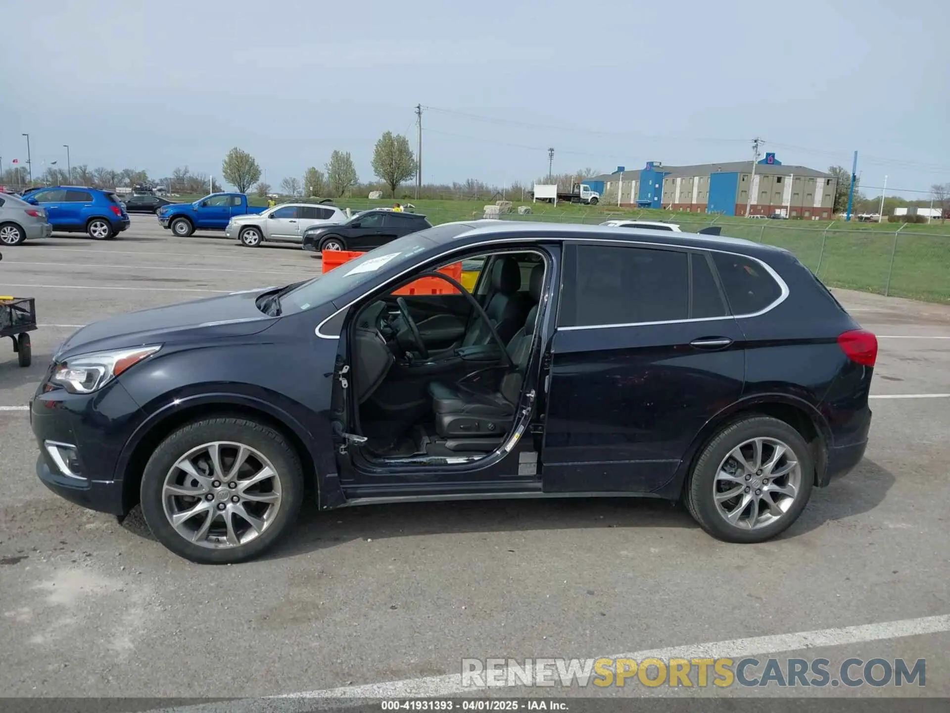 14 fotografías del automóvil dañado LRBFX2SA5LD192597 BUICK ENVISION 2020