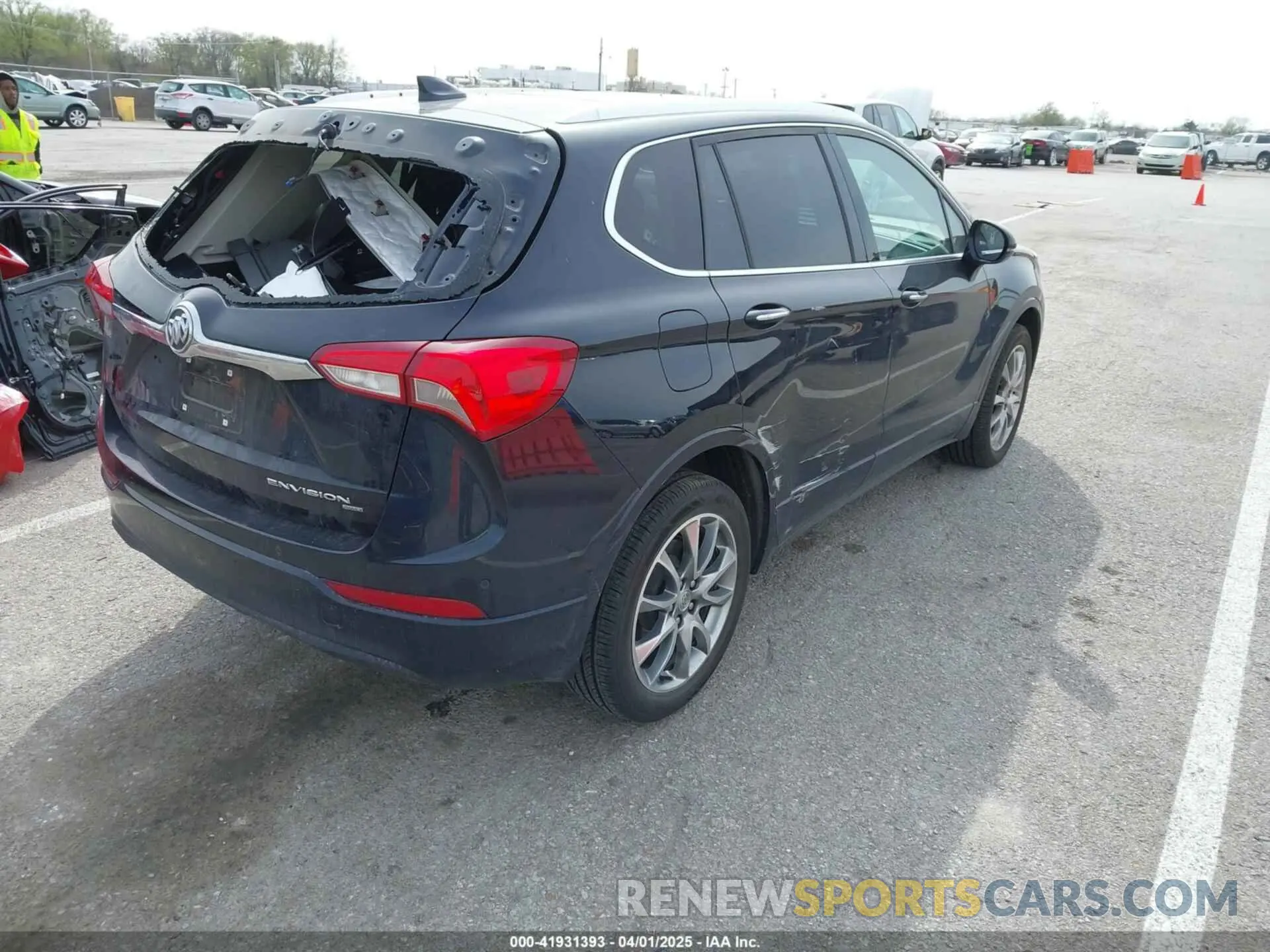 4 fotografías del automóvil dañado LRBFX2SA5LD192597 BUICK ENVISION 2020
