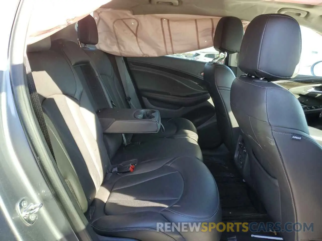 11 fotografías del automóvil dañado LRBFX2SA7LD177535 BUICK ENVISION 2020