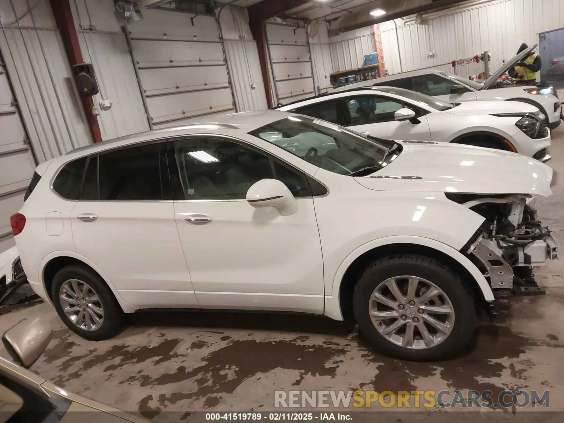 14 fotografías del automóvil dañado LRBFX2SA7LD193735 BUICK ENVISION 2020