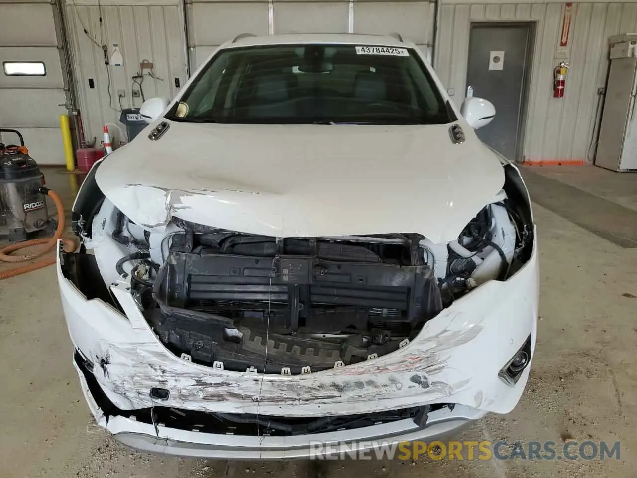 5 fotografías del automóvil dañado LRBFX4SX3LD066612 BUICK ENVISION 2020