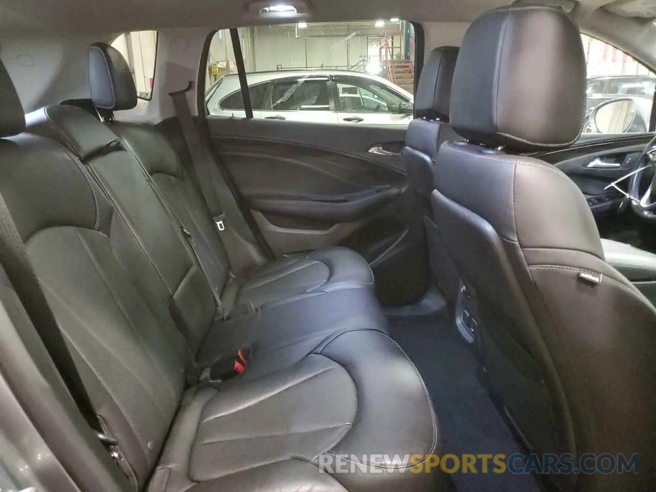 11 fotografías del automóvil dañado LRBFX4SX5LD032672 BUICK ENVISION 2020