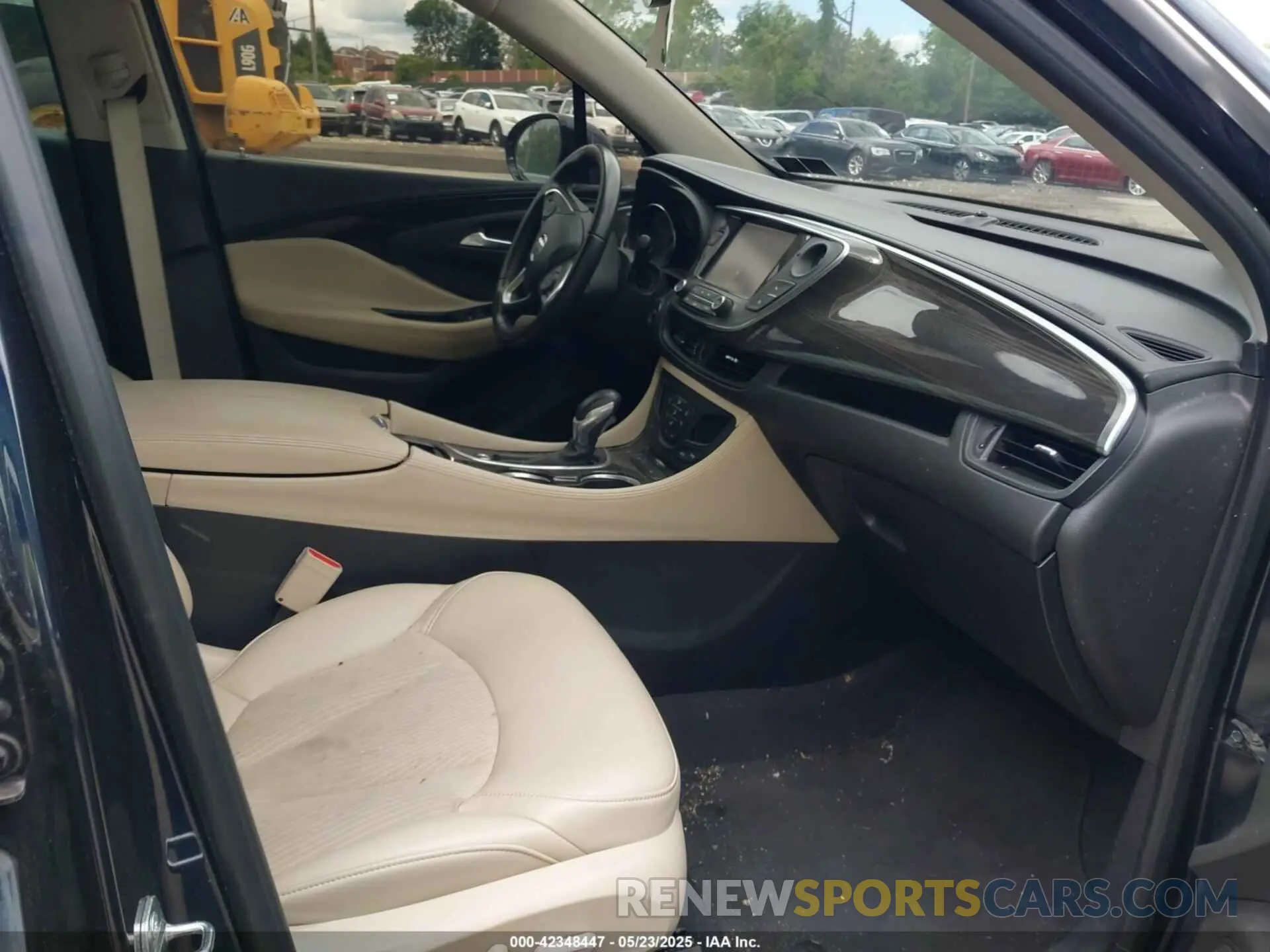 5 fotografías del automóvil dañado LRBFXBSA2LD167222 BUICK ENVISION 2020