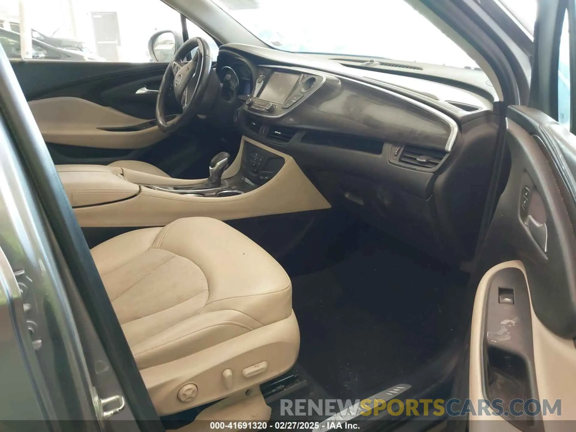 5 fotografías del automóvil dañado LRBFXBSA2LD227130 BUICK ENVISION 2020