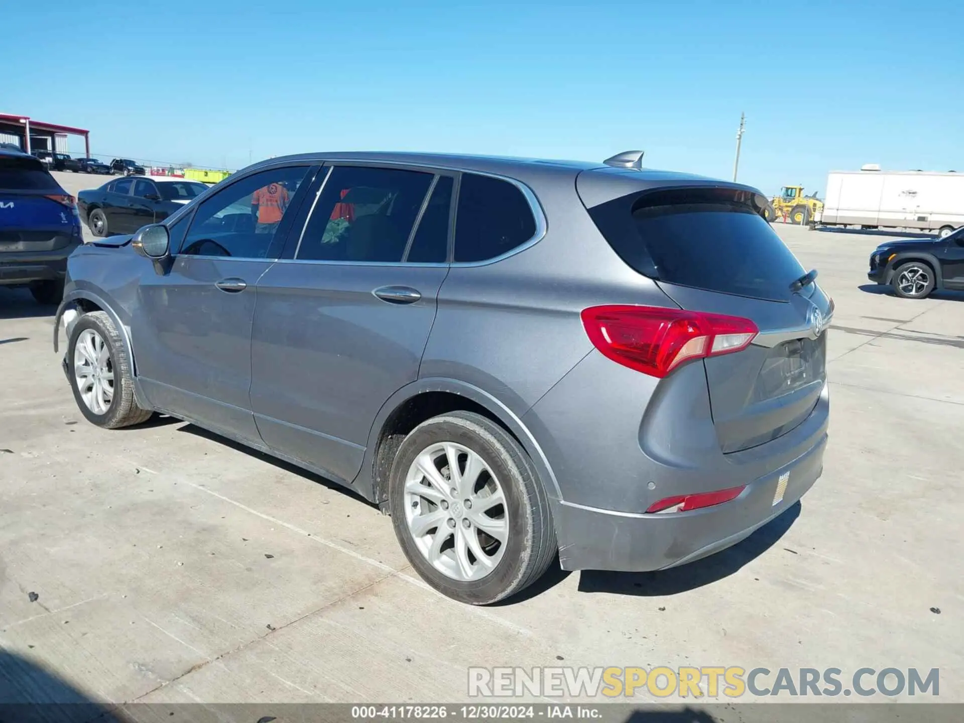 3 fotografías del automóvil dañado LRBFXBSA3LD113119 BUICK ENVISION 2020
