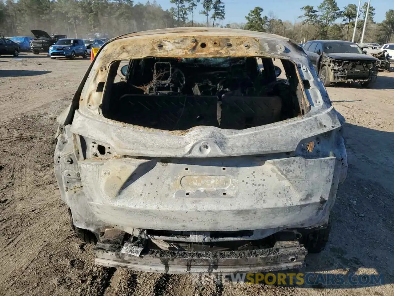 6 fotografías del automóvil dañado LRBFXBSA3LD212457 BUICK ENVISION 2020
