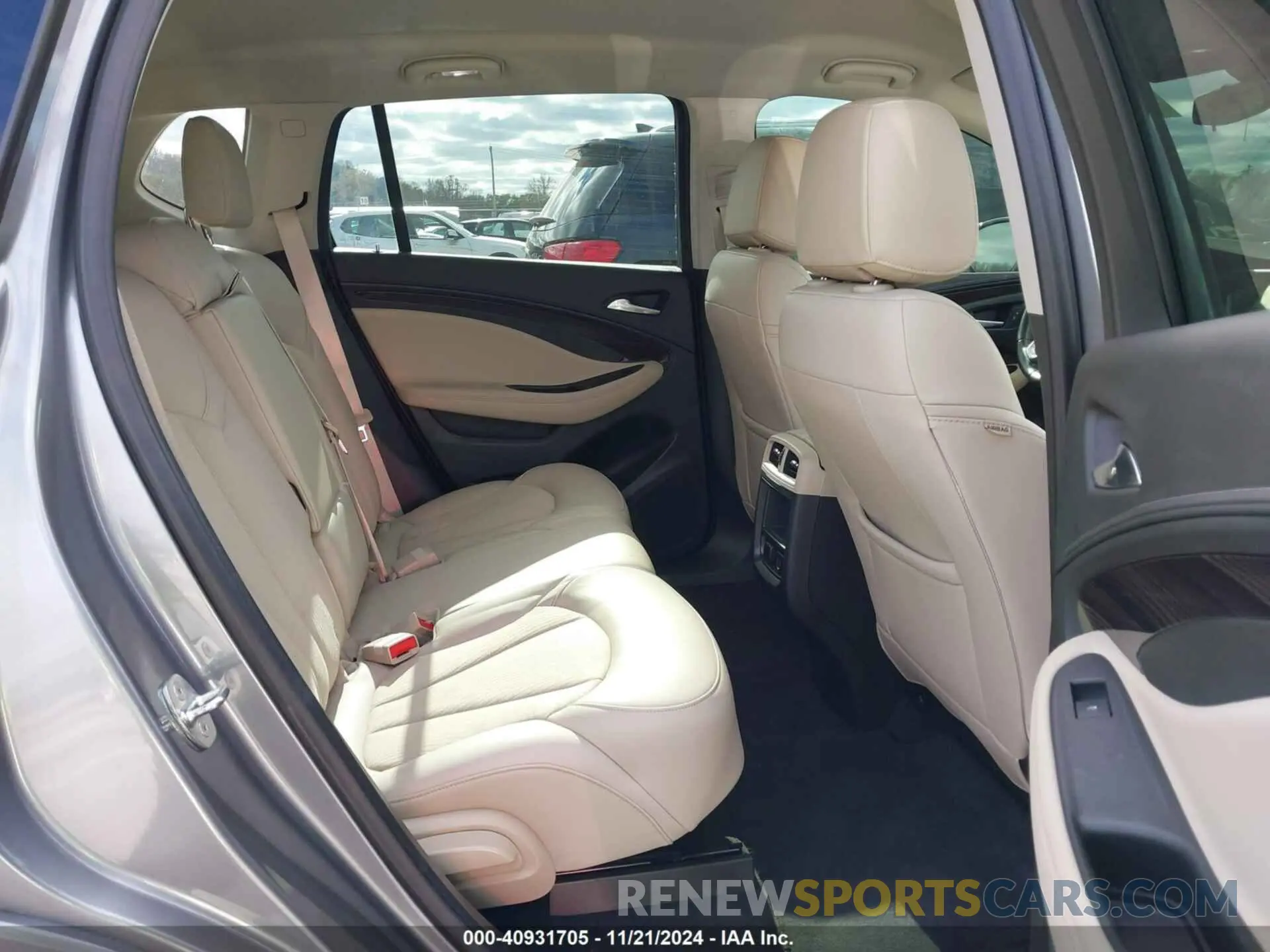 8 fotografías del automóvil dañado LRBFXBSA4LD141916 BUICK ENVISION 2020