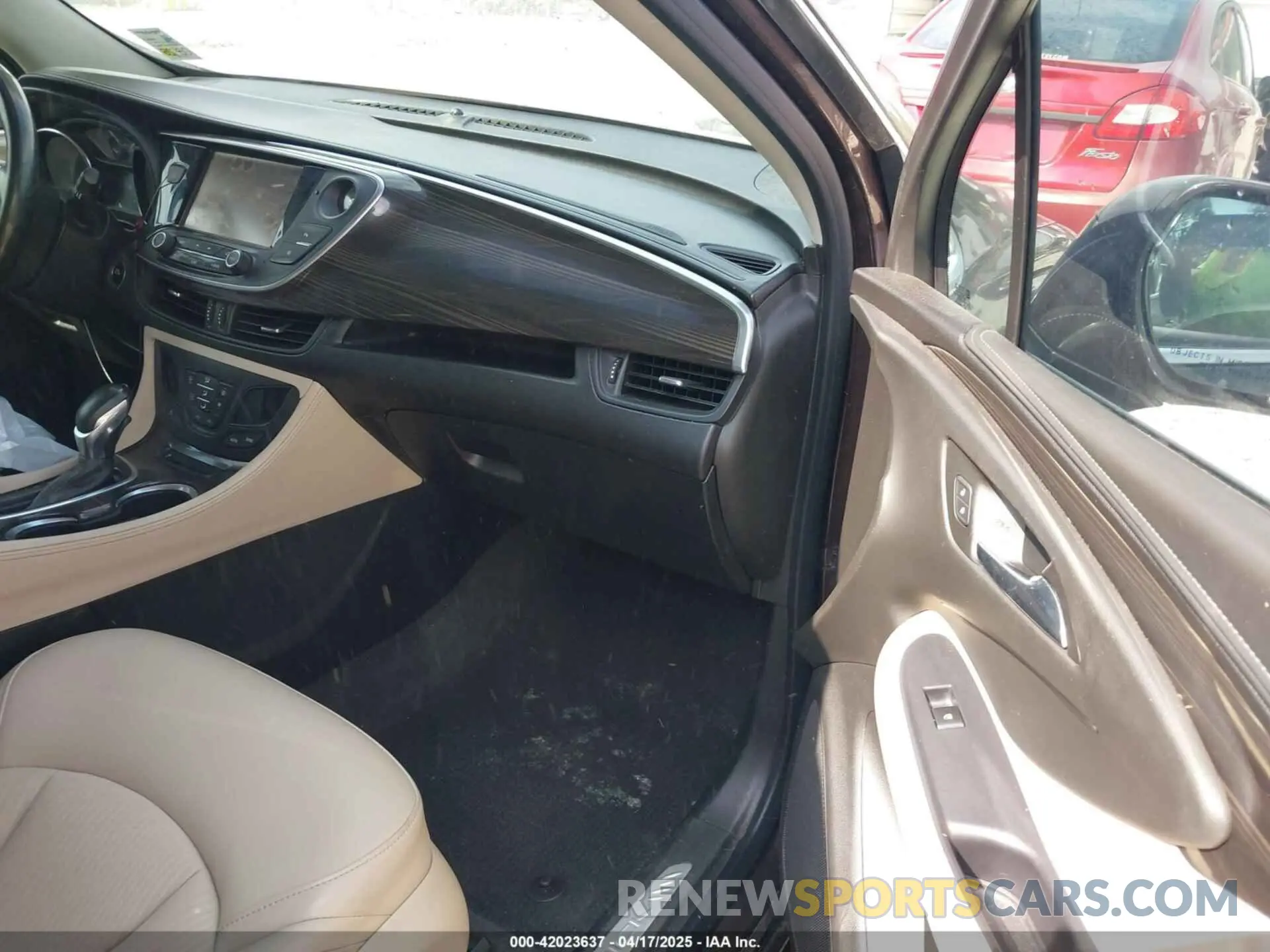 5 fotografías del automóvil dañado LRBFXBSA9LD033260 BUICK ENVISION 2020