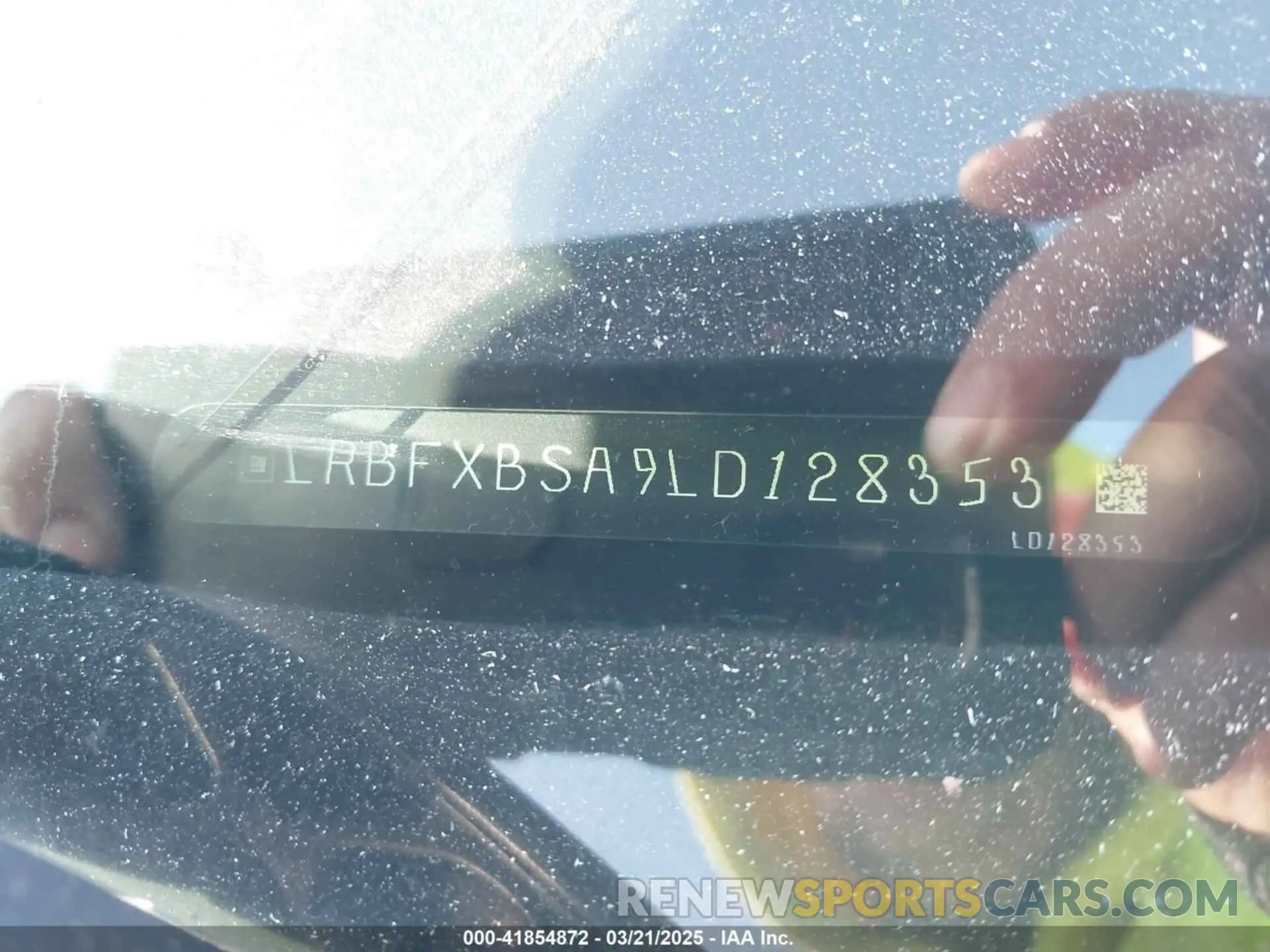 18 fotografías del automóvil dañado LRBFXBSA9LD128353 BUICK ENVISION 2020