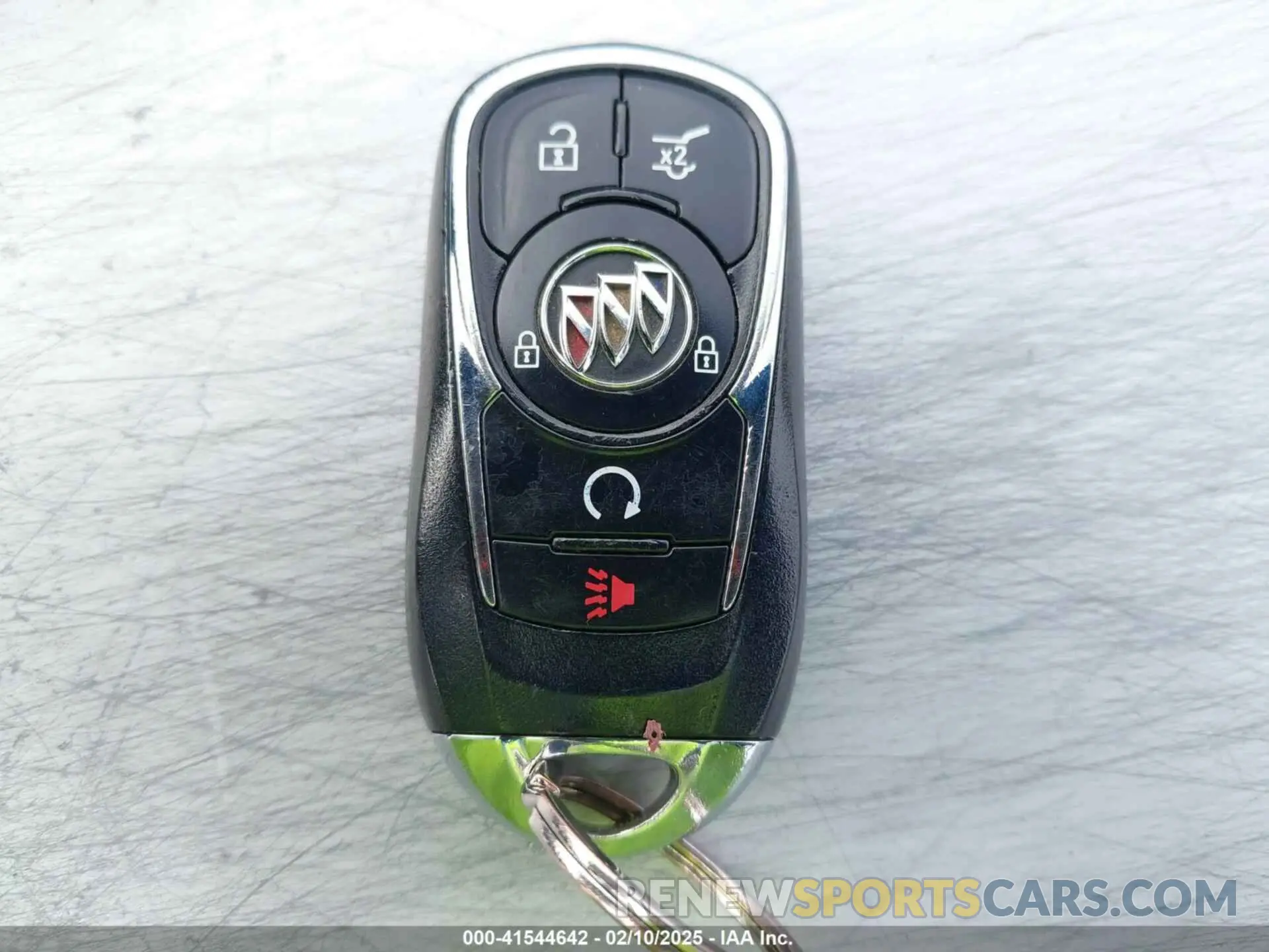 11 fotografías del automóvil dañado LRBFXBSAXLD160003 BUICK ENVISION 2020
