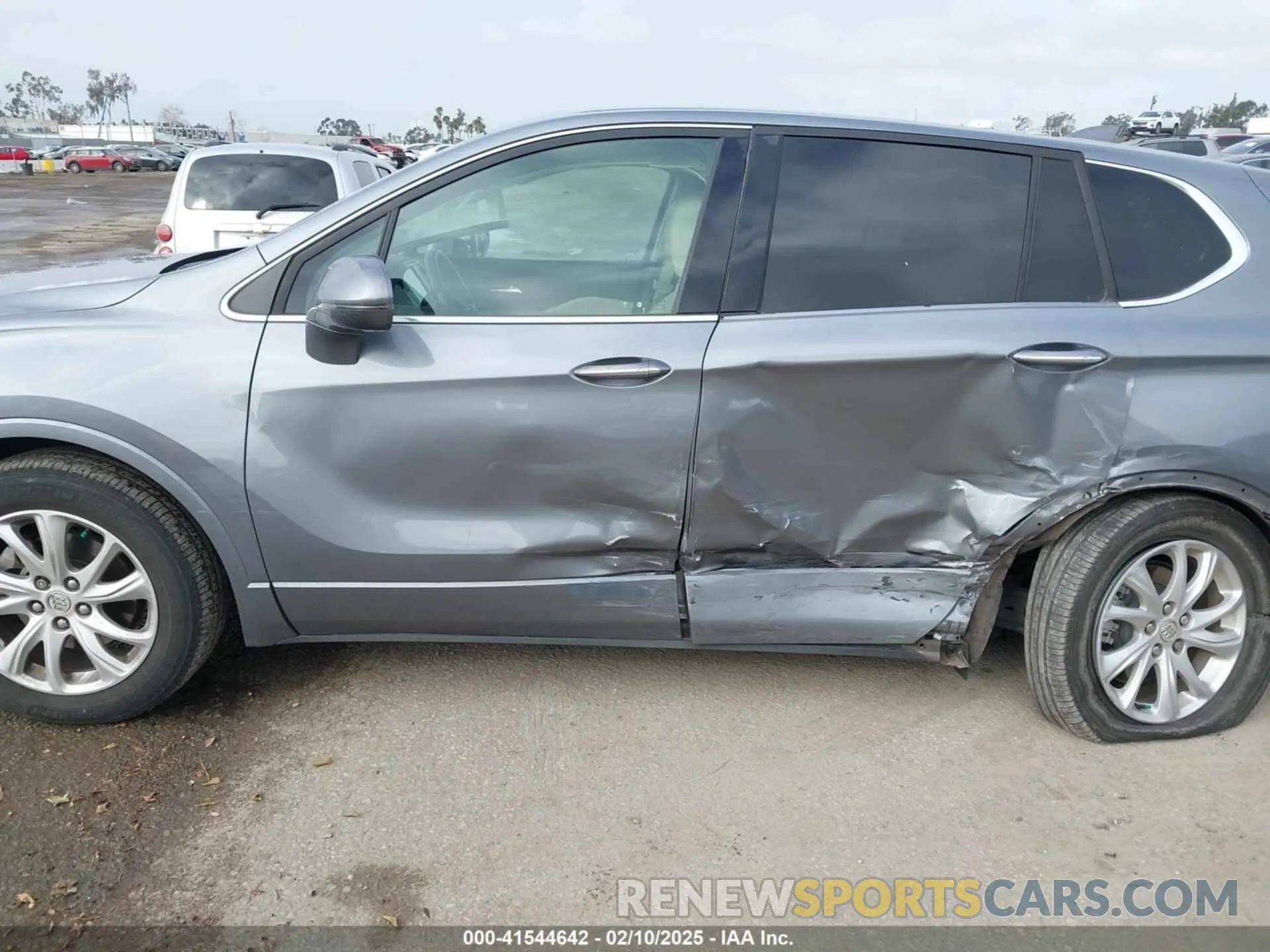 14 fotografías del automóvil dañado LRBFXBSAXLD160003 BUICK ENVISION 2020