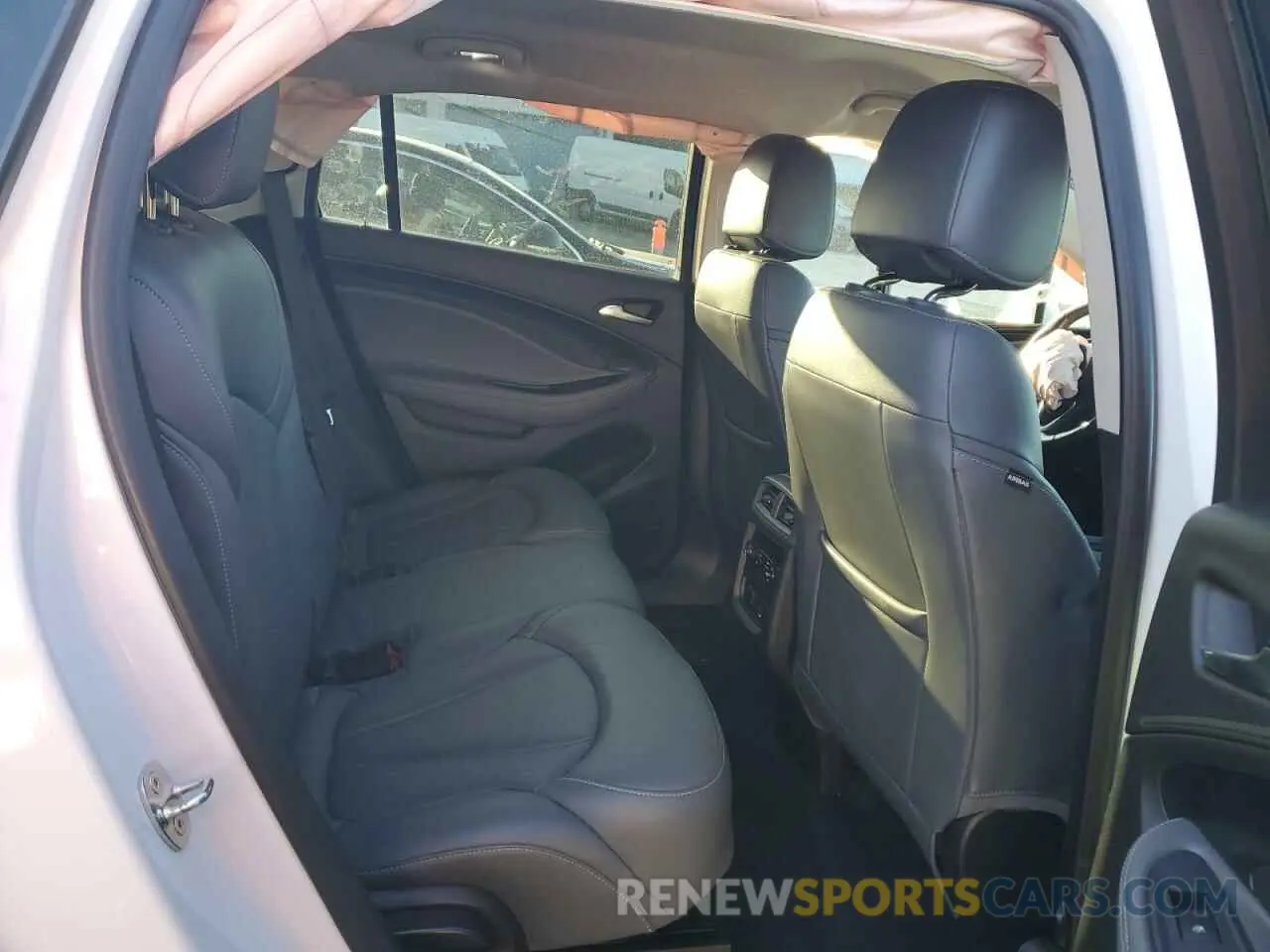 11 fotografías del automóvil dañado LRBFXCSA1LD101704 BUICK ENVISION 2020