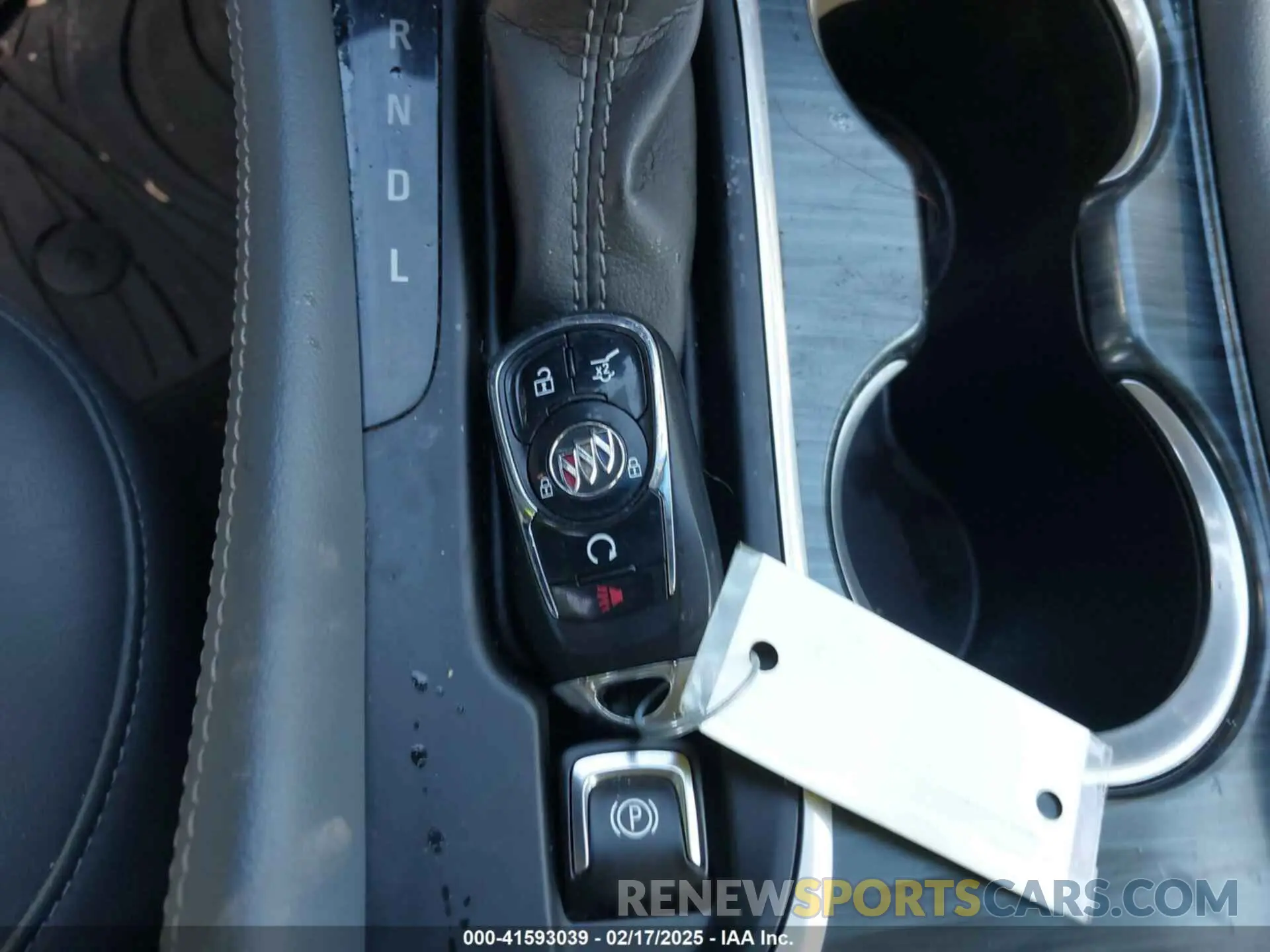 11 fotografías del automóvil dañado LRBFXCSA1LD164267 BUICK ENVISION 2020