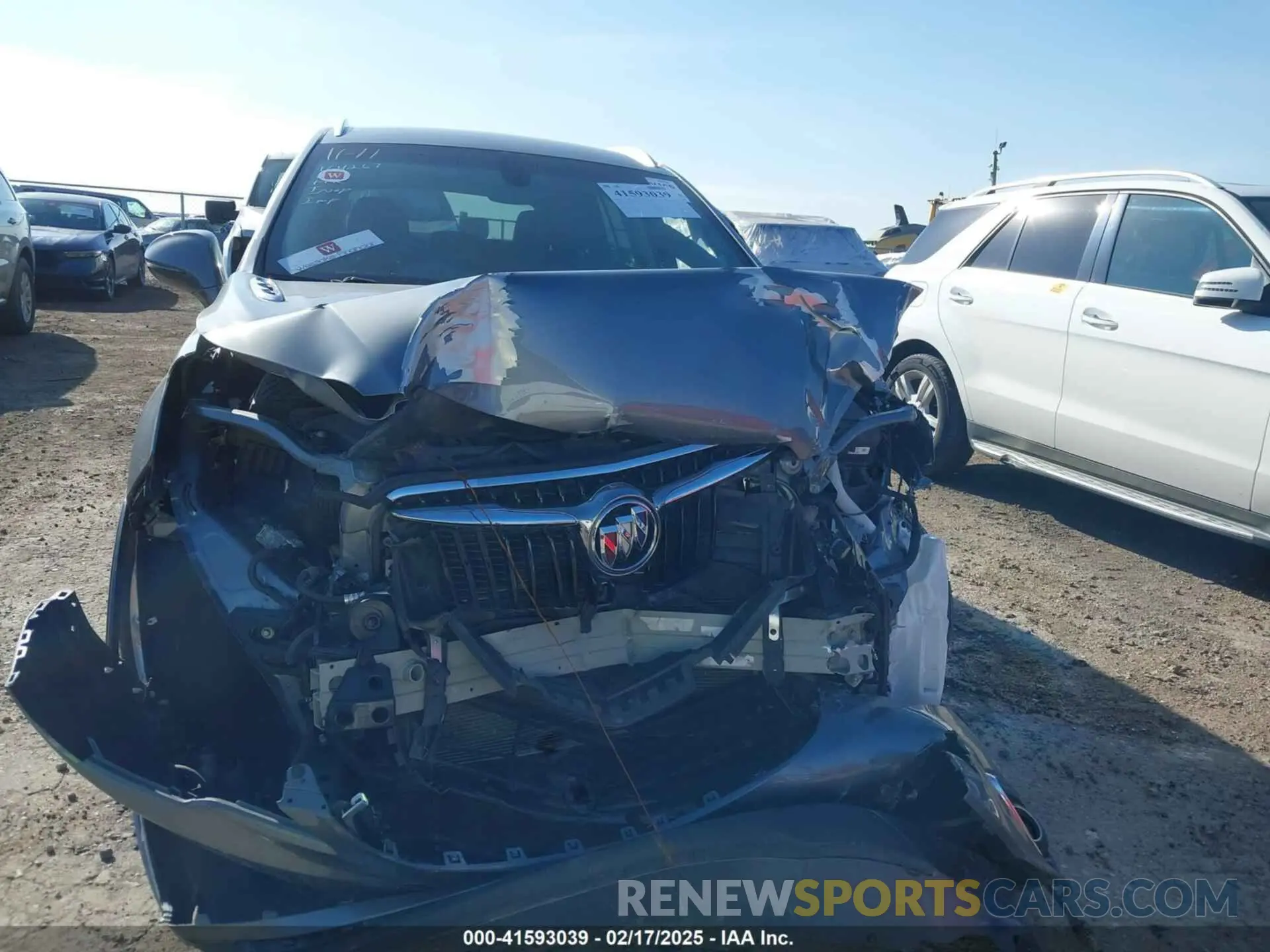 13 fotografías del automóvil dañado LRBFXCSA1LD164267 BUICK ENVISION 2020