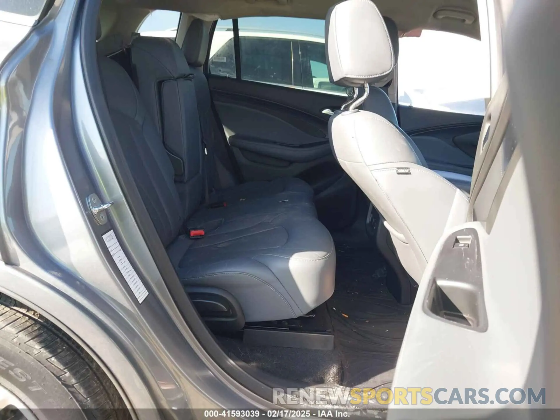 8 fotografías del automóvil dañado LRBFXCSA1LD164267 BUICK ENVISION 2020