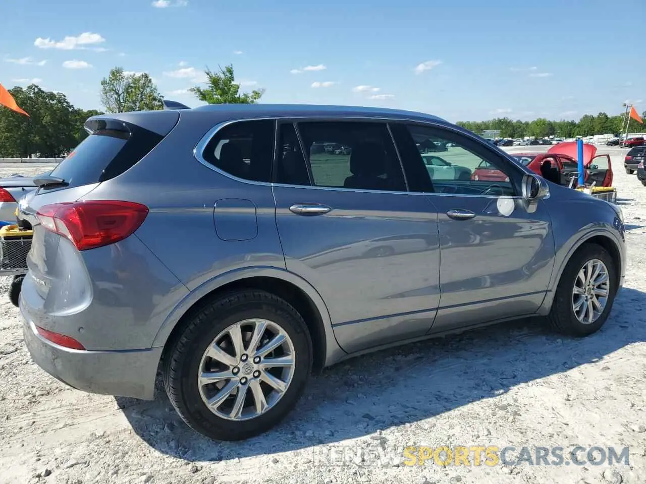 3 fotografías del automóvil dañado LRBFXCSA1LD213998 BUICK ENVISION 2020