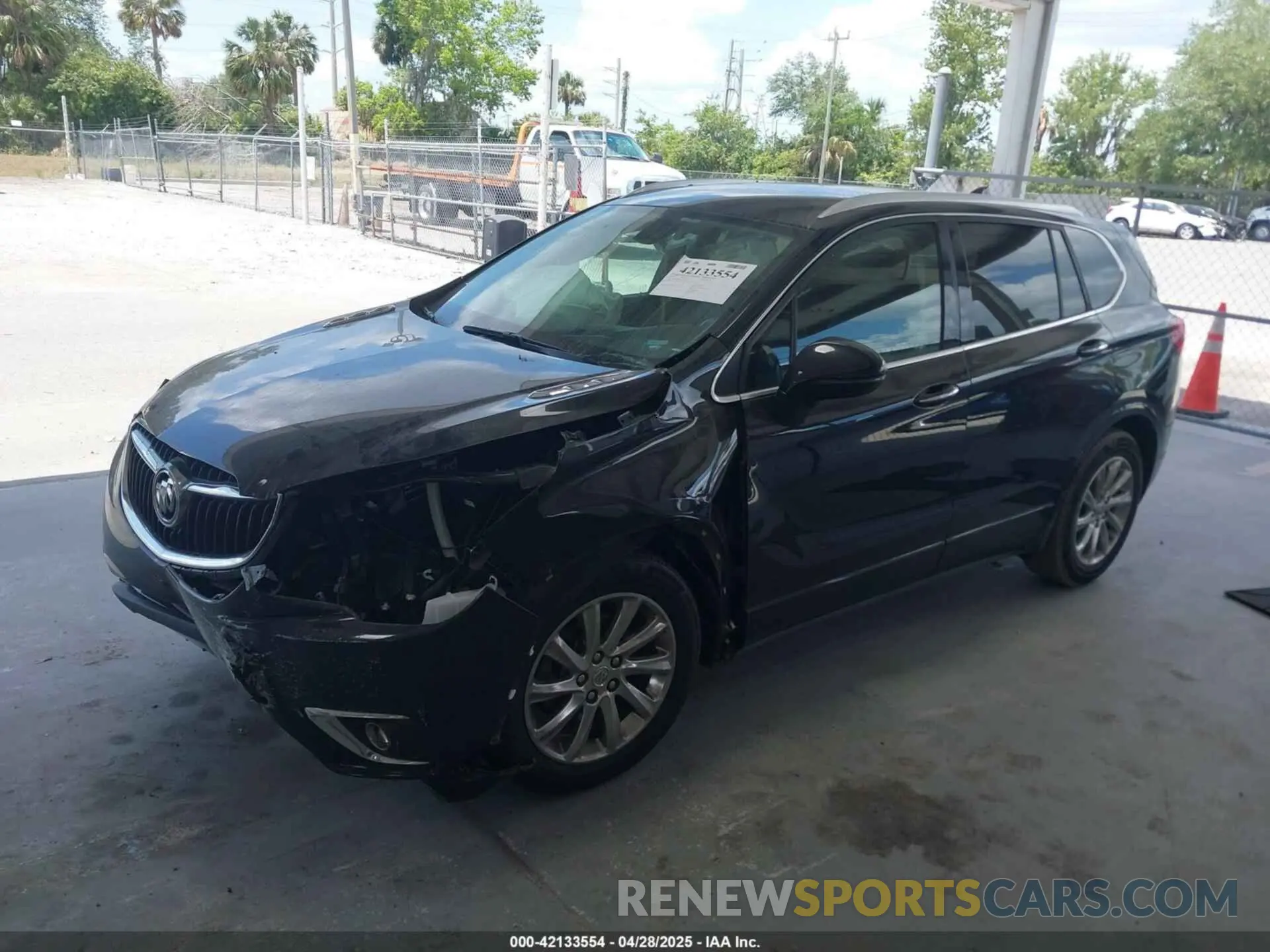 2 fotografías del automóvil dañado LRBFXCSA3LD015729 BUICK ENVISION 2020