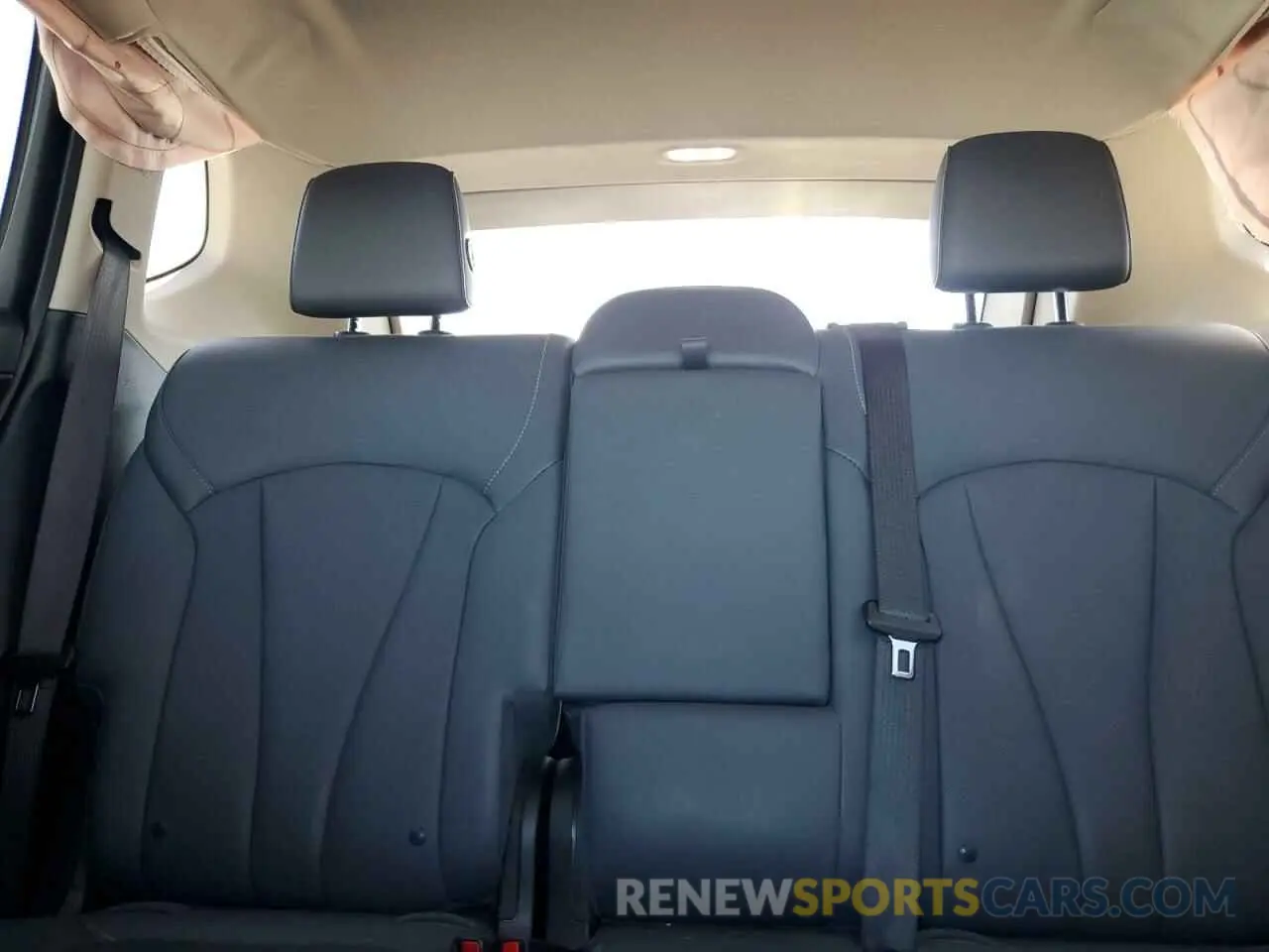 10 fotografías del automóvil dañado LRBFXCSA3LD104071 BUICK ENVISION 2020