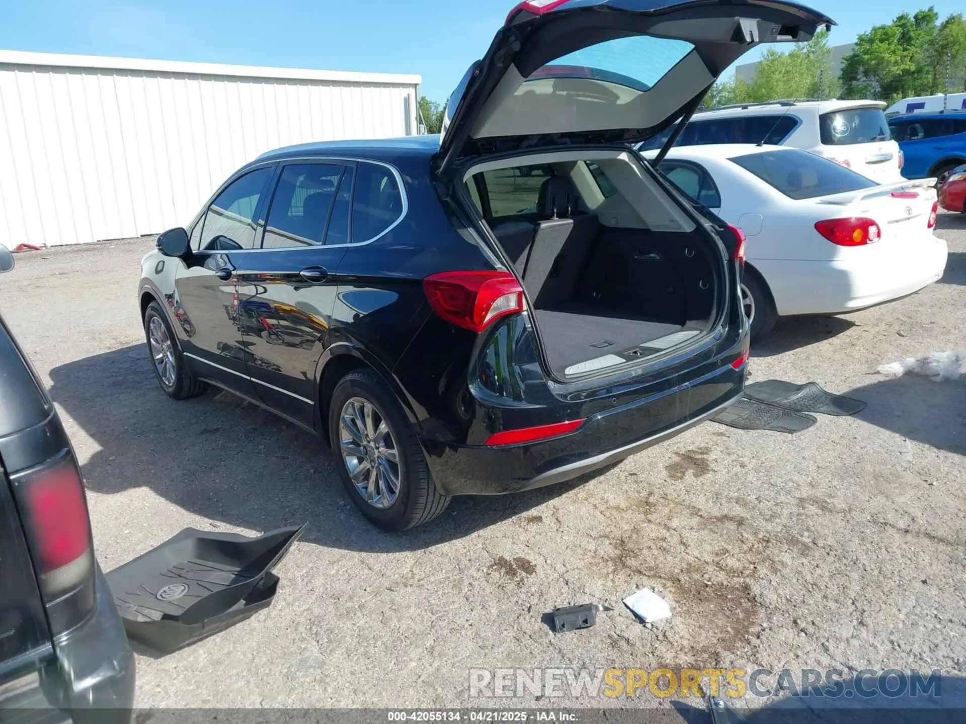 3 fotografías del automóvil dañado LRBFXCSA3LD209970 BUICK ENVISION 2020