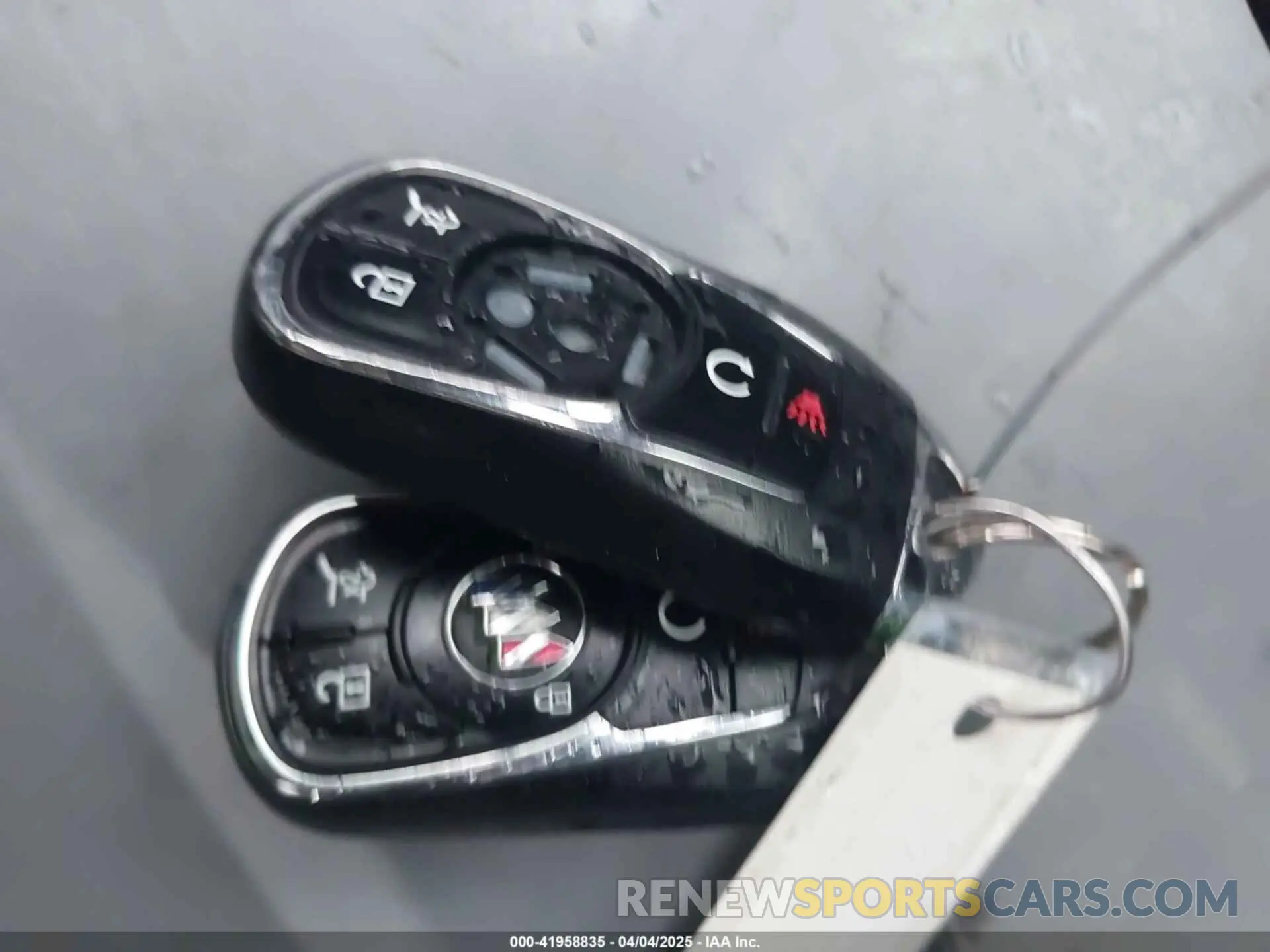 11 fotografías del automóvil dañado LRBFXCSA5LD115590 BUICK ENVISION 2020