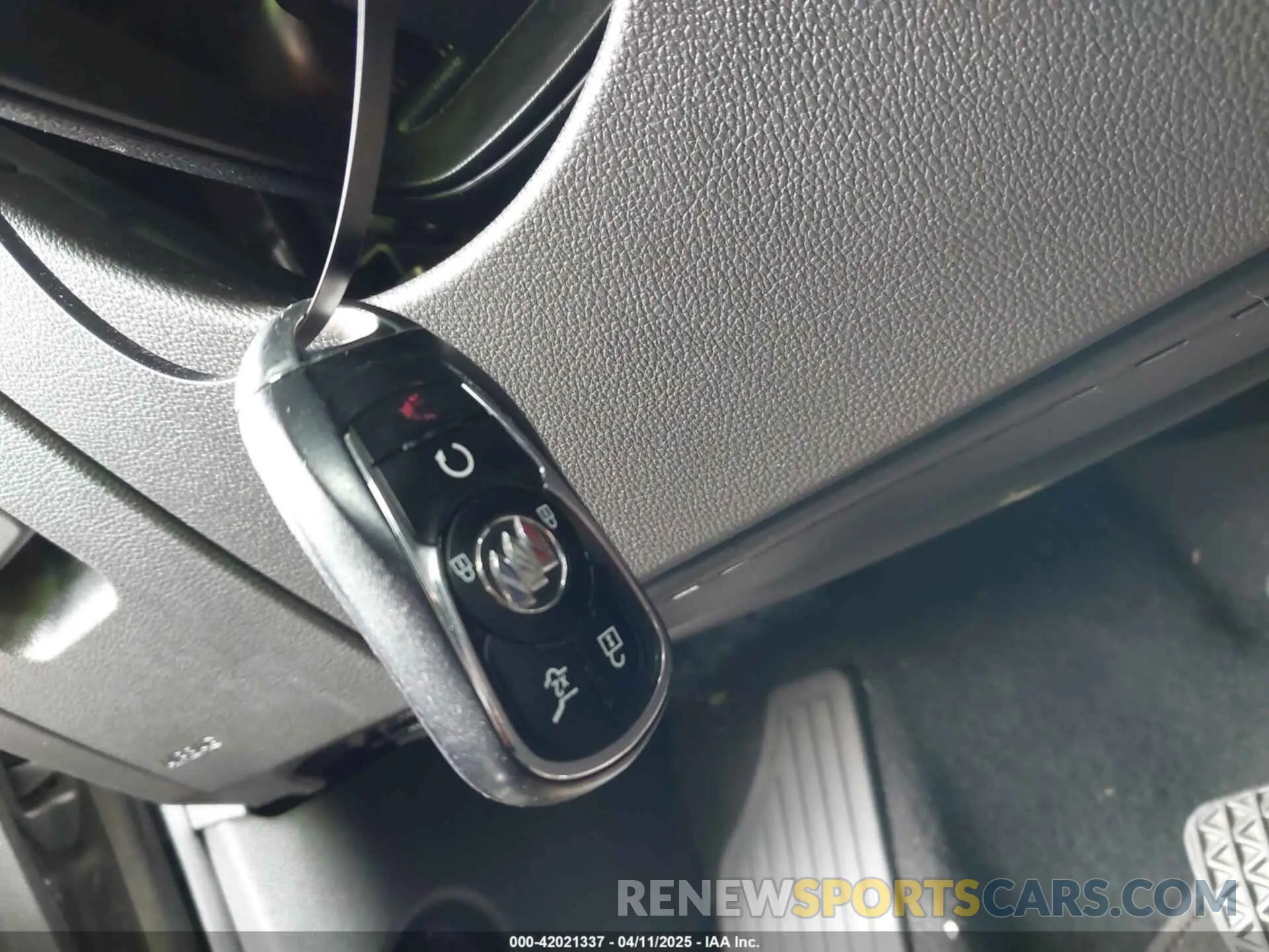 11 fotografías del automóvil dañado LRBFXCSA6LD112391 BUICK ENVISION 2020