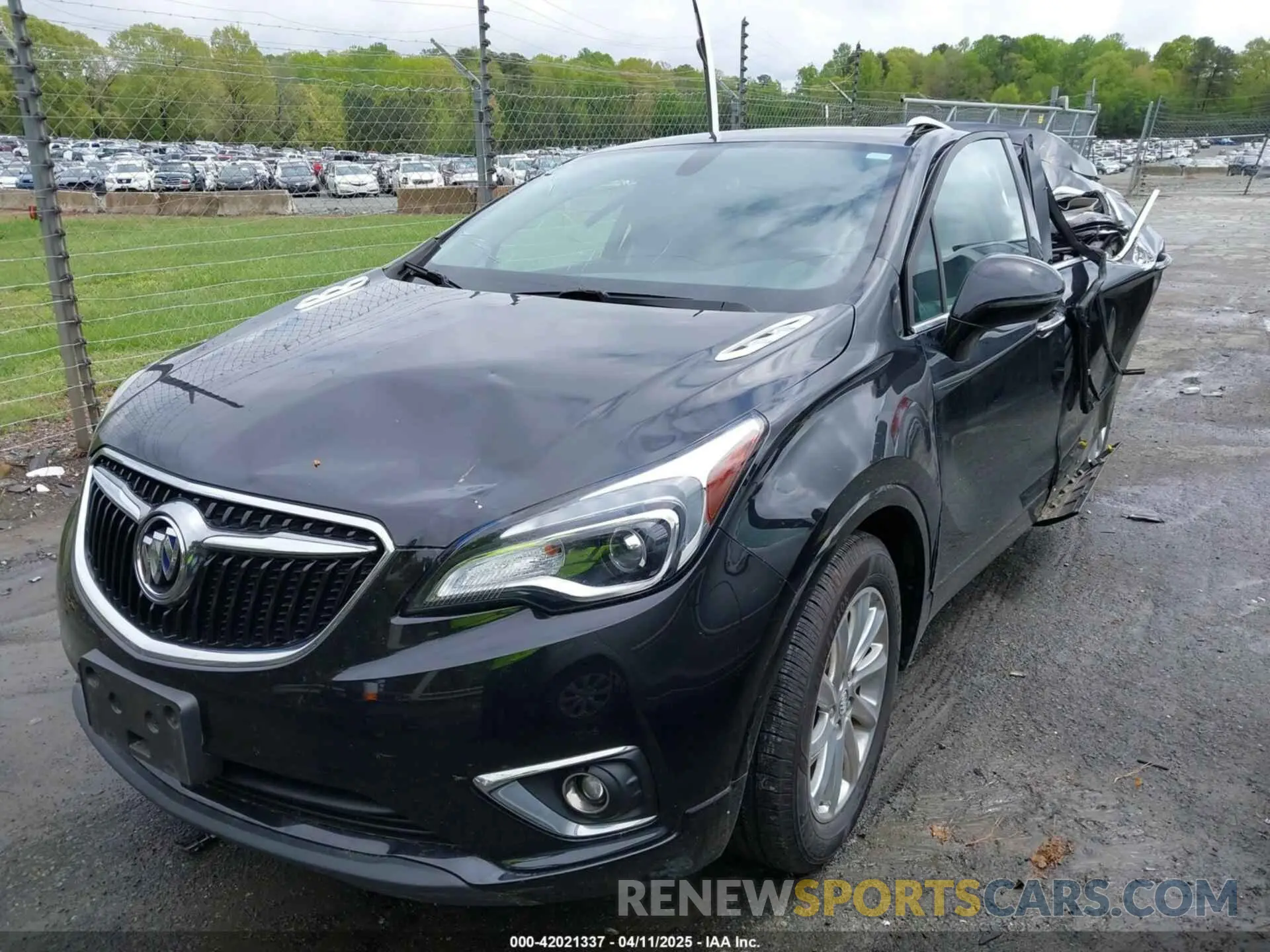 2 fotografías del automóvil dañado LRBFXCSA6LD112391 BUICK ENVISION 2020