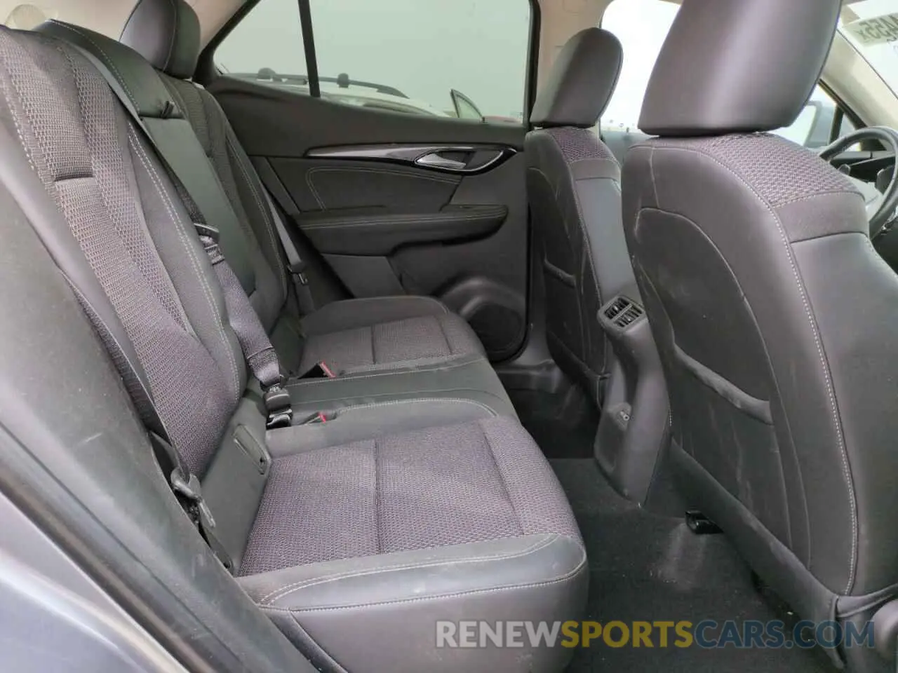 10 fotografías del automóvil dañado LRBAZLR42MD098303 BUICK ENVISION 2021