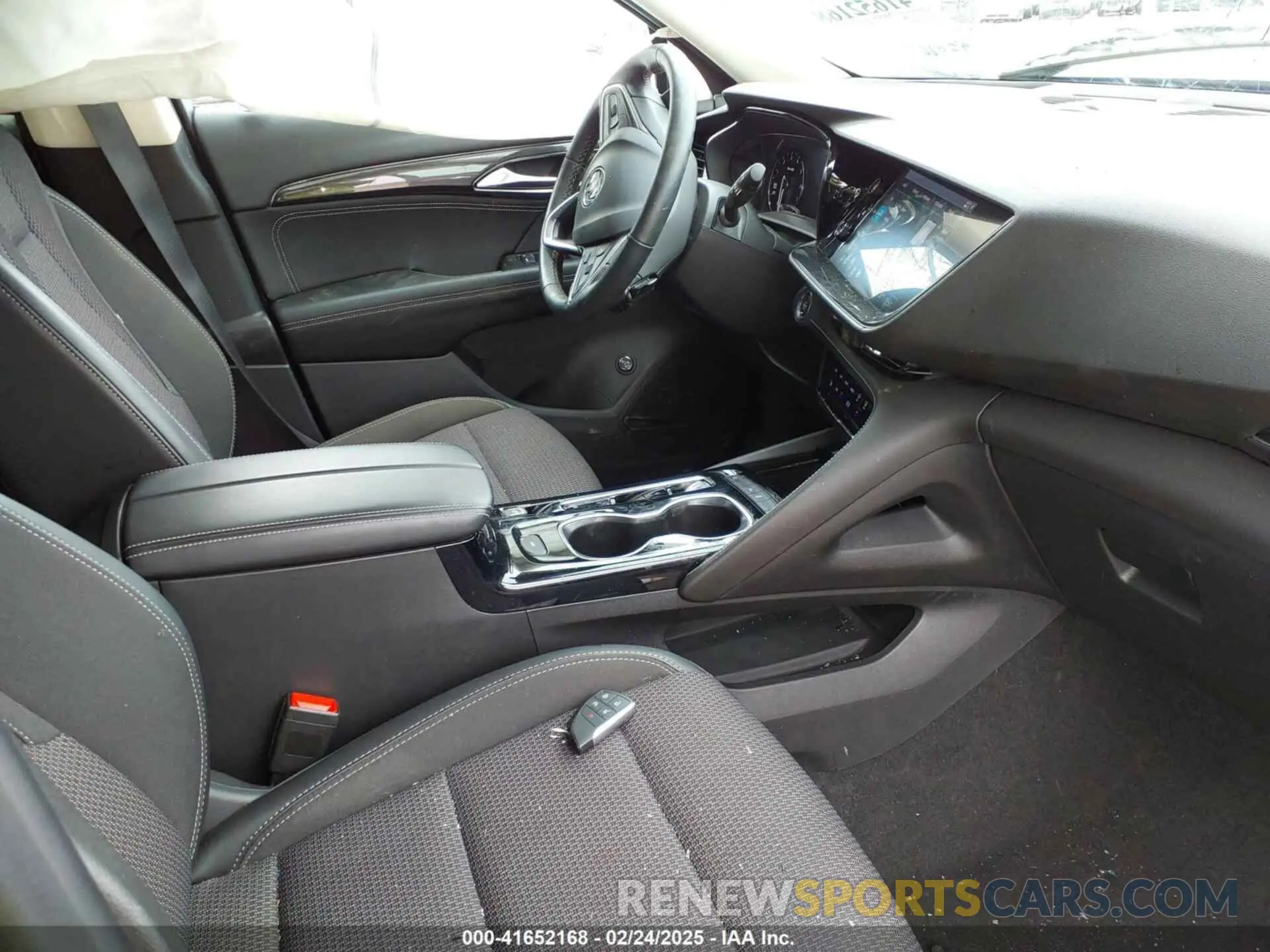 5 fotografías del automóvil dañado LRBAZLR42MD100017 BUICK ENVISION 2021
