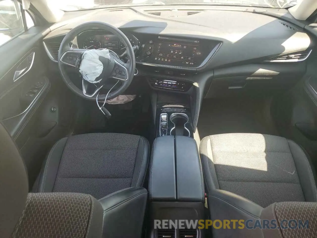 8 fotografías del automóvil dañado LRBAZLR44MD149719 BUICK ENVISION 2021