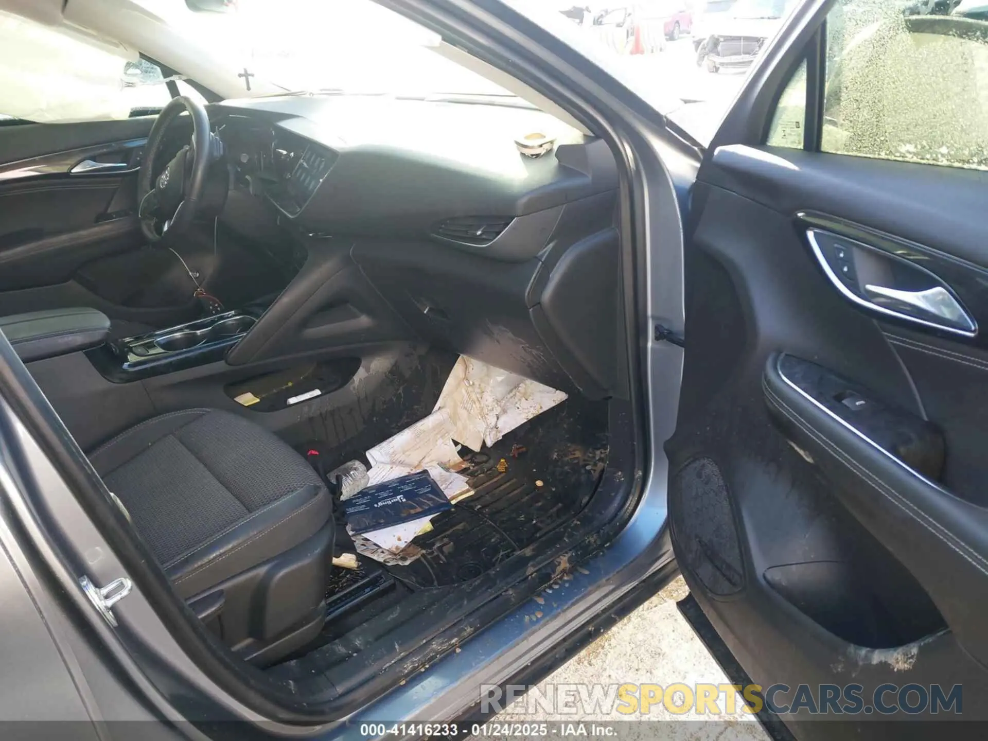 5 fotografías del automóvil dañado LRBFZMR45MD198701 BUICK ENVISION 2021