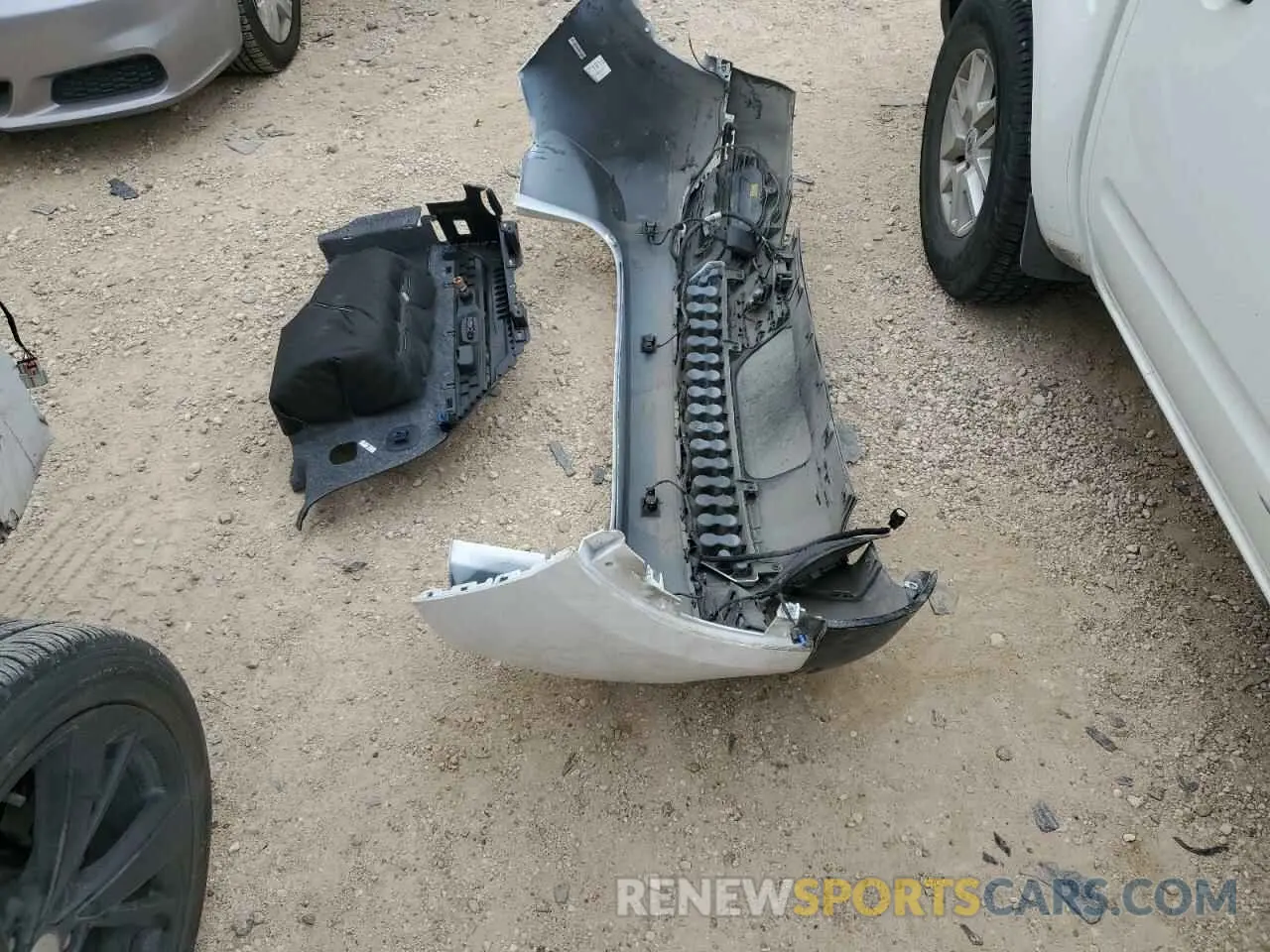 13 fotografías del automóvil dañado LRBFZNR40MD091061 BUICK ENVISION 2021