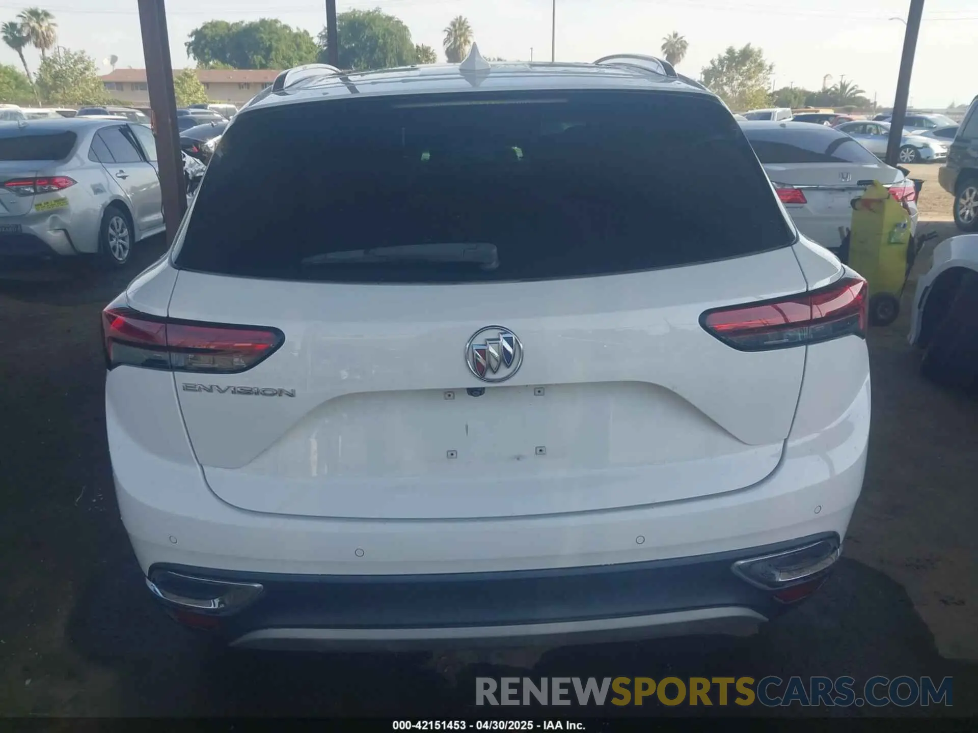 16 fotografías del automóvil dañado LRBFZNR41MD076150 BUICK ENVISION 2021