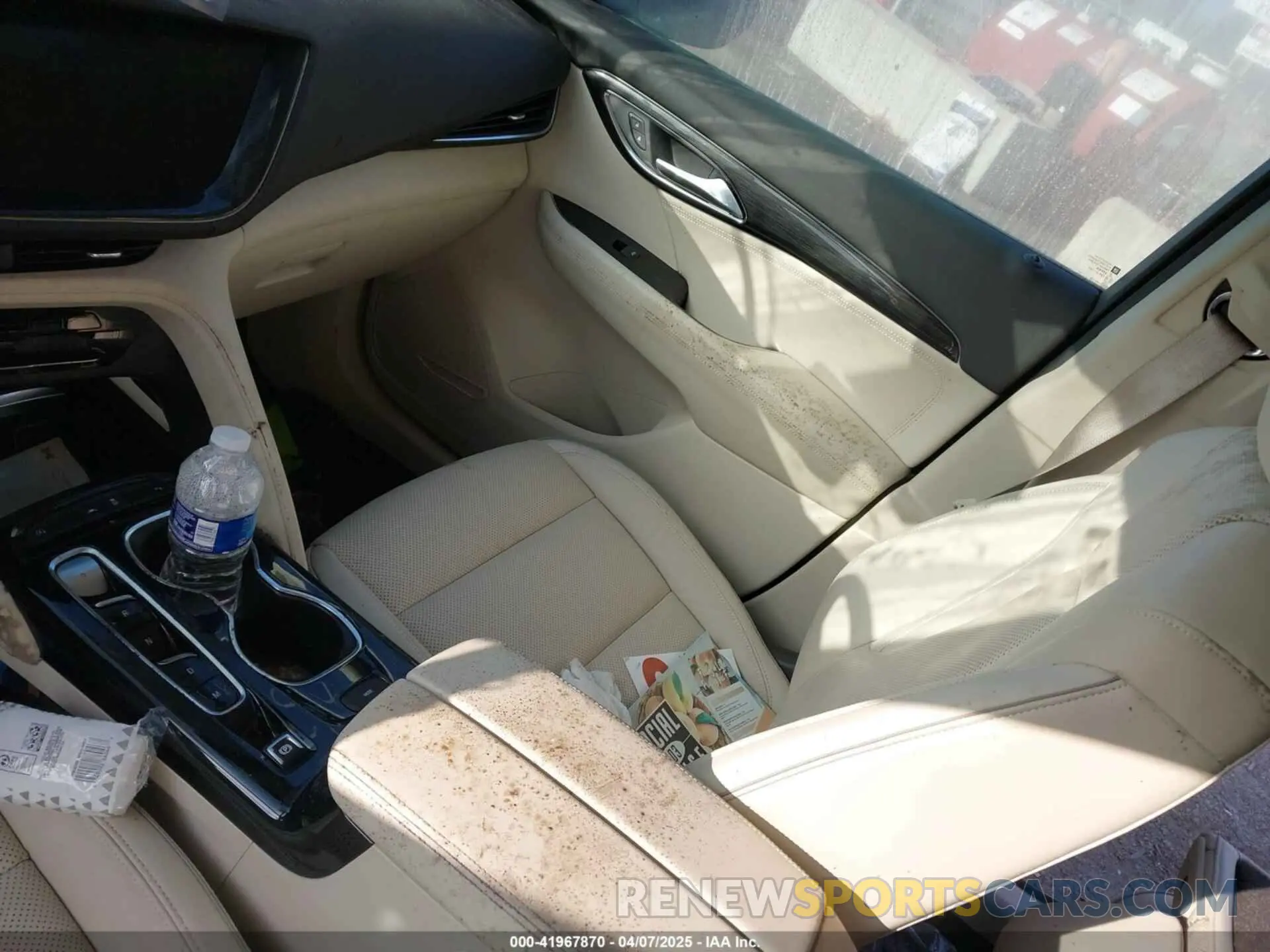 5 fotografías del automóvil dañado LRBFZNR43MD085335 BUICK ENVISION 2021