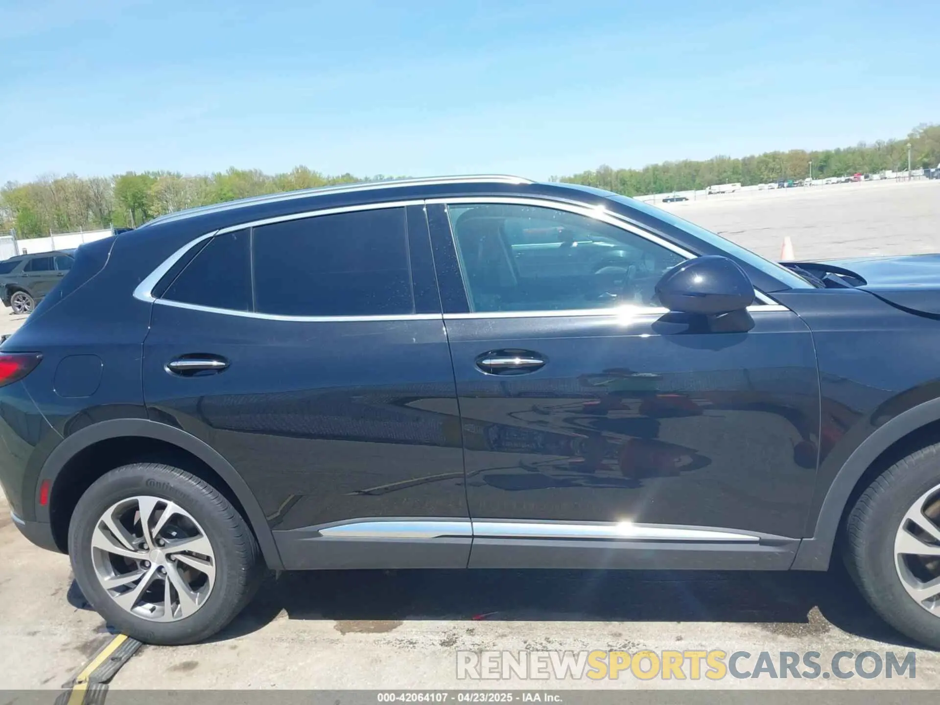 14 fotografías del automóvil dañado LRBFZNR45MD087197 BUICK ENVISION 2021