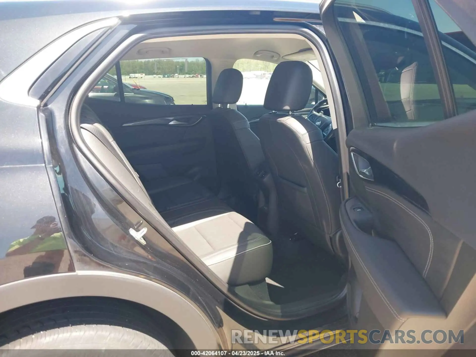 8 fotografías del automóvil dañado LRBFZNR45MD087197 BUICK ENVISION 2021