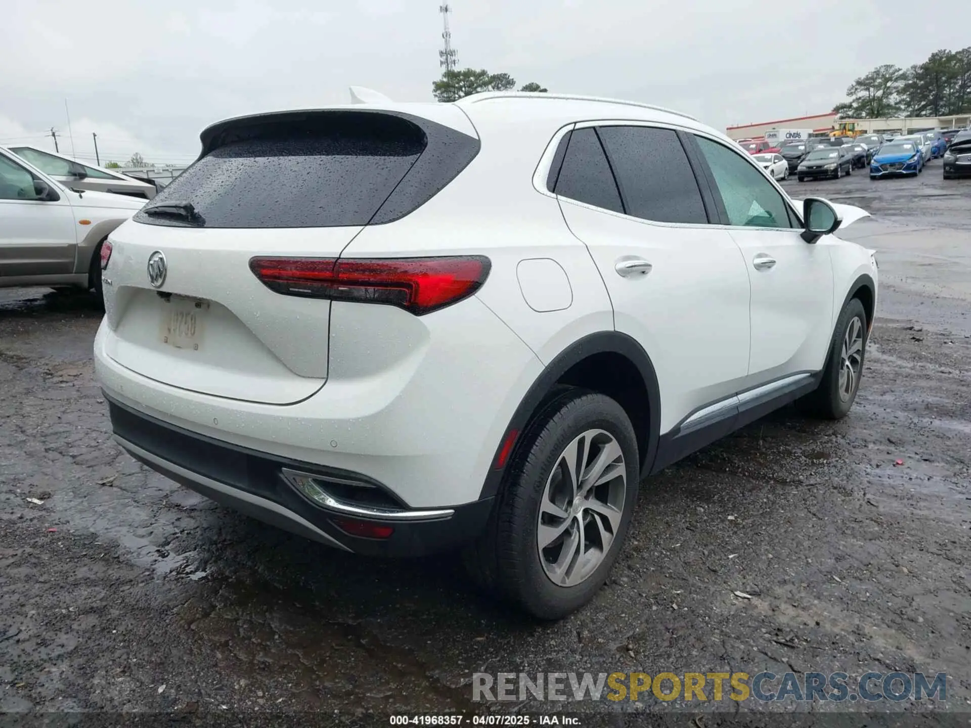 4 fotografías del automóvil dañado LRBFZNR45MD105813 BUICK ENVISION 2021