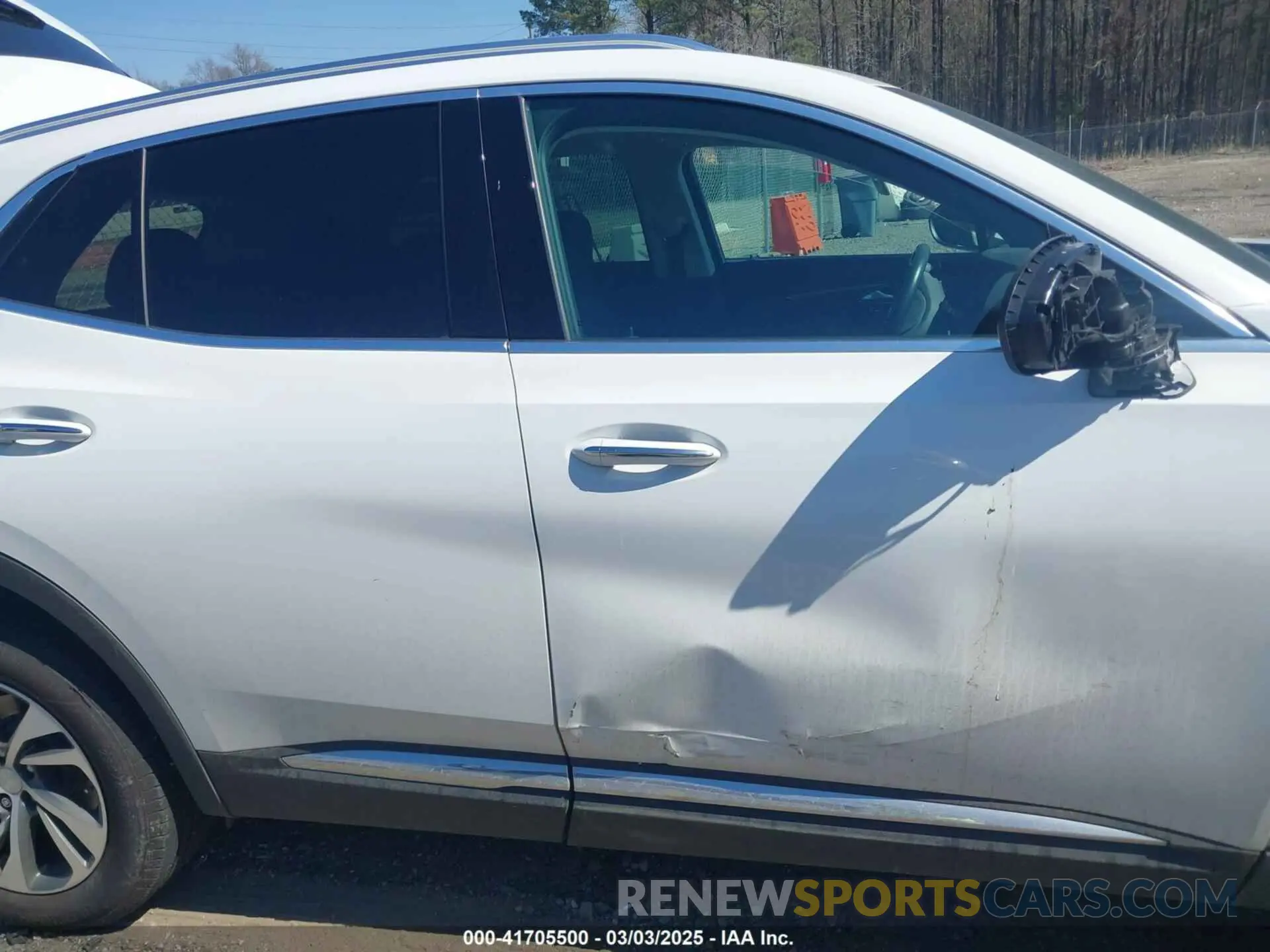 14 fotografías del automóvil dañado LRBFZNR47MD075679 BUICK ENVISION 2021