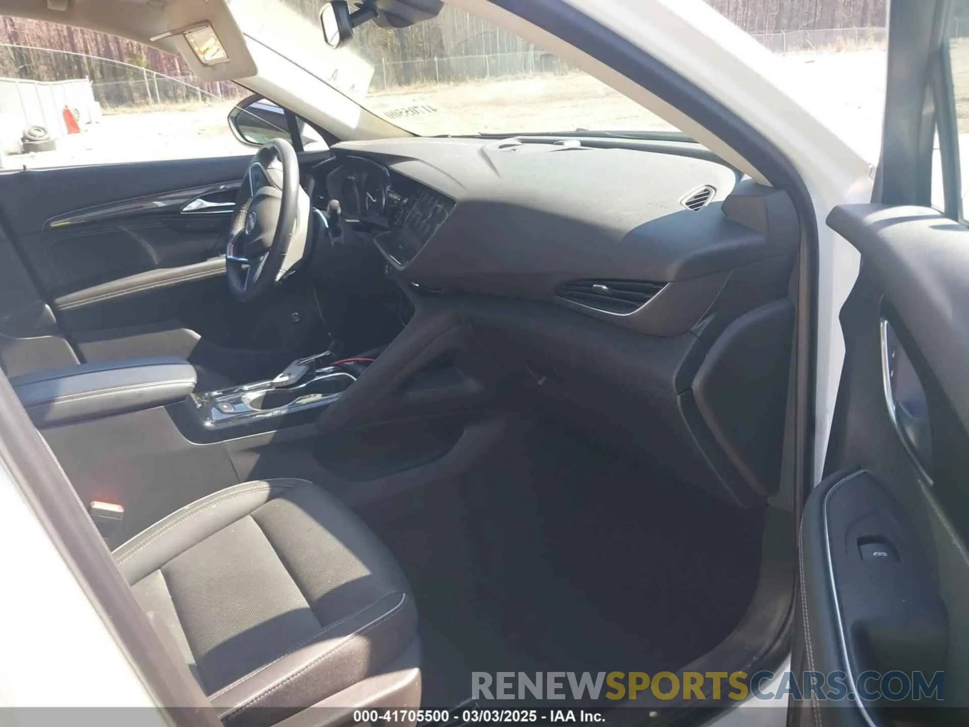5 fotografías del automóvil dañado LRBFZNR47MD075679 BUICK ENVISION 2021
