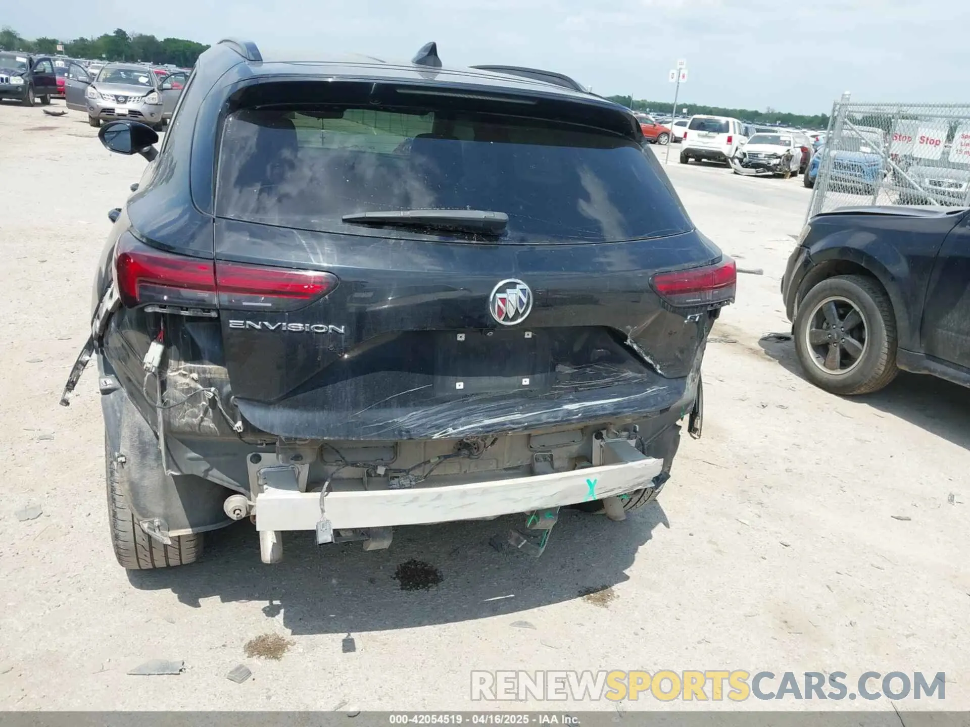16 fotografías del automóvil dañado LRBFZNR49MD087932 BUICK ENVISION 2021