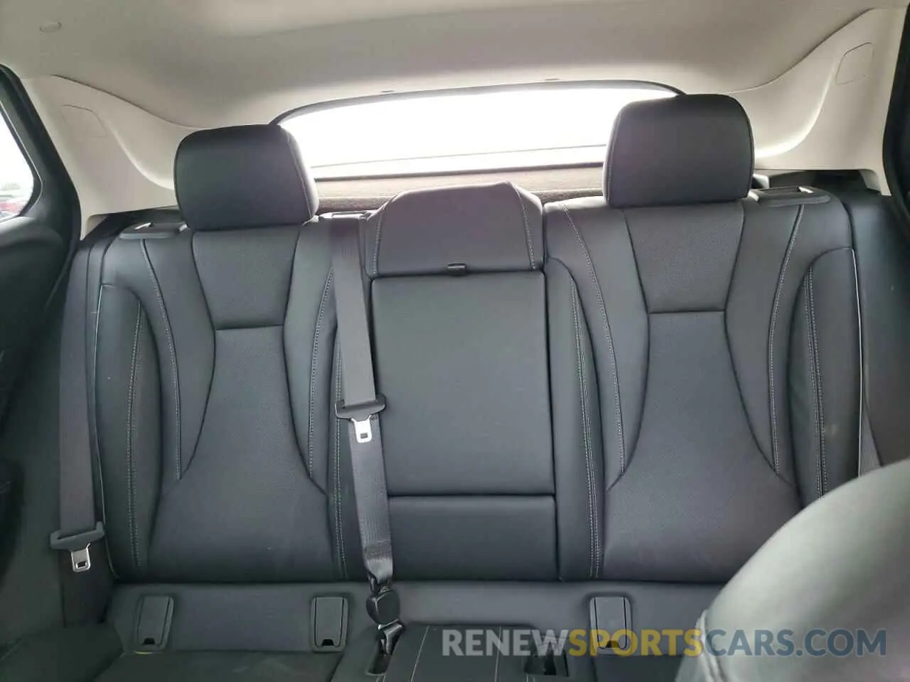 10 fotografías del automóvil dañado LRBFZNR49MD167344 BUICK ENVISION 2021
