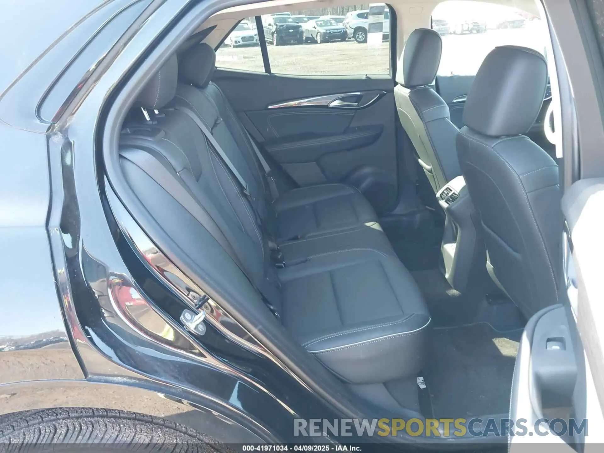 8 fotografías del automóvil dañado LRBFZPR40MD113054 BUICK ENVISION 2021
