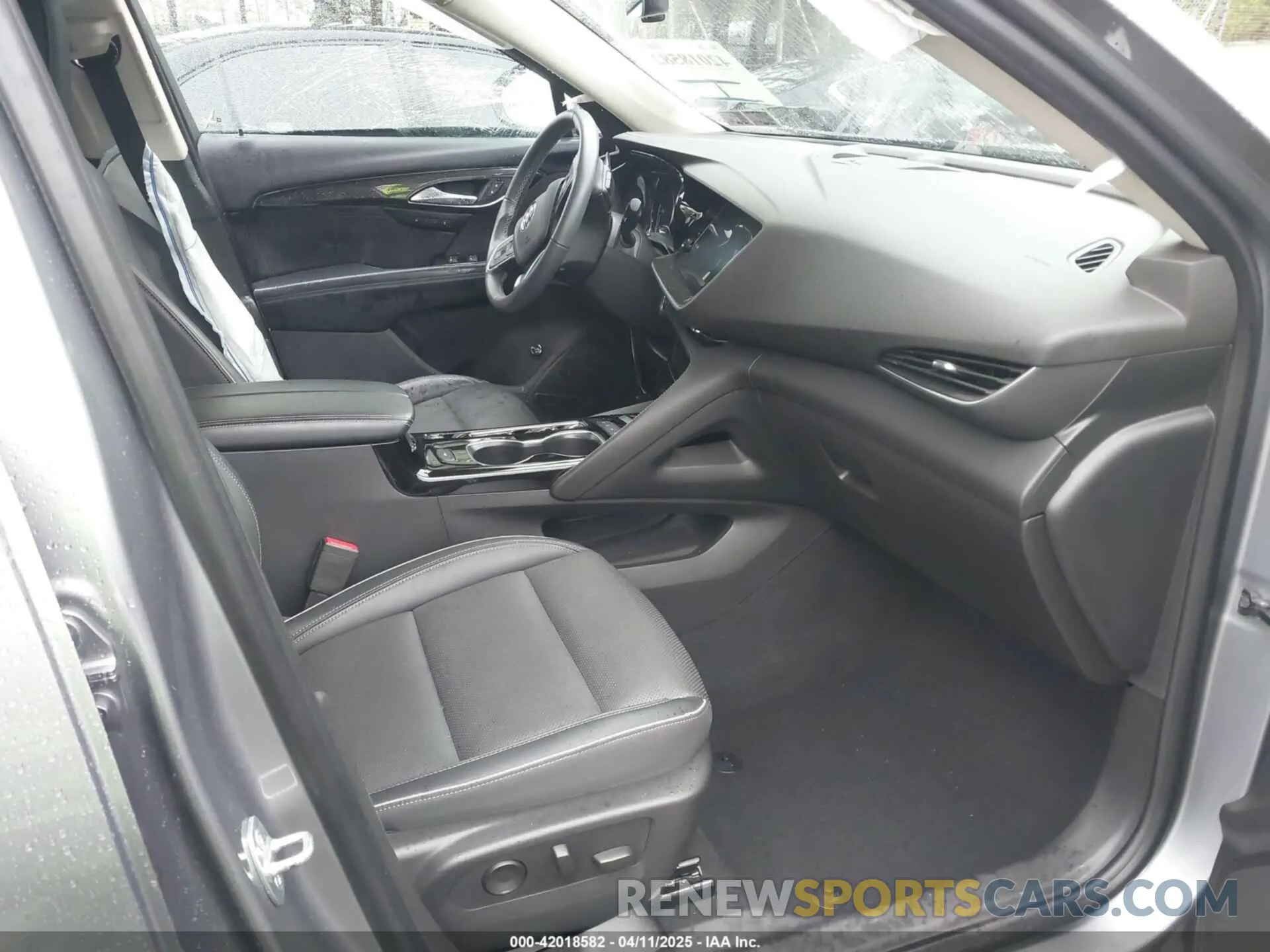 5 fotografías del automóvil dañado LRBFZPR41MD056959 BUICK ENVISION 2021