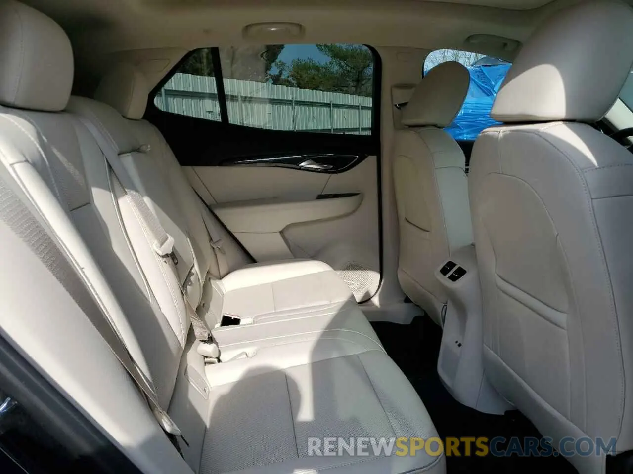 11 fotografías del automóvil dañado LRBFZPR41MD112897 BUICK ENVISION 2021