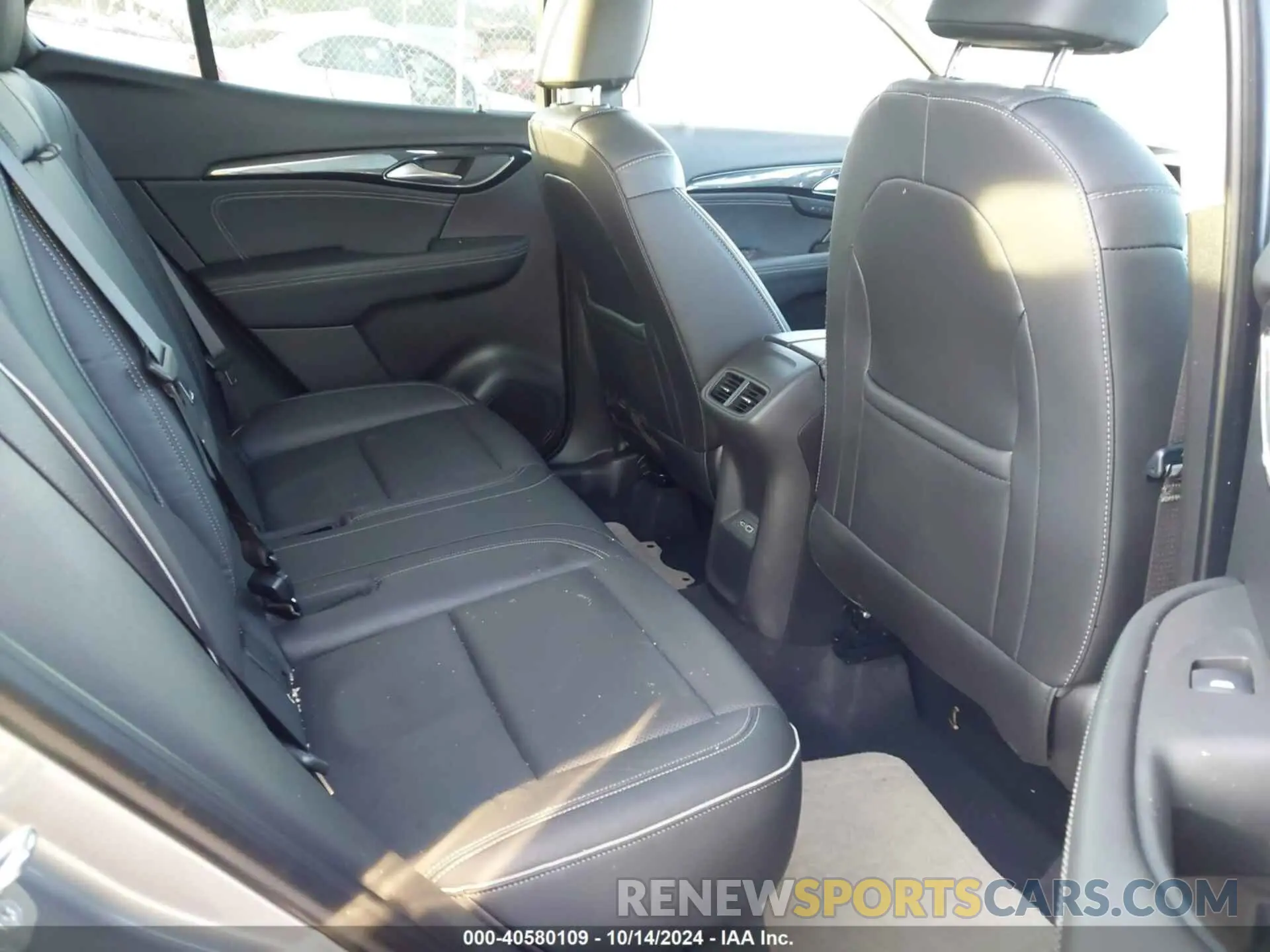 8 fotografías del automóvil dañado LRBFZPR44MD149698 BUICK ENVISION 2021