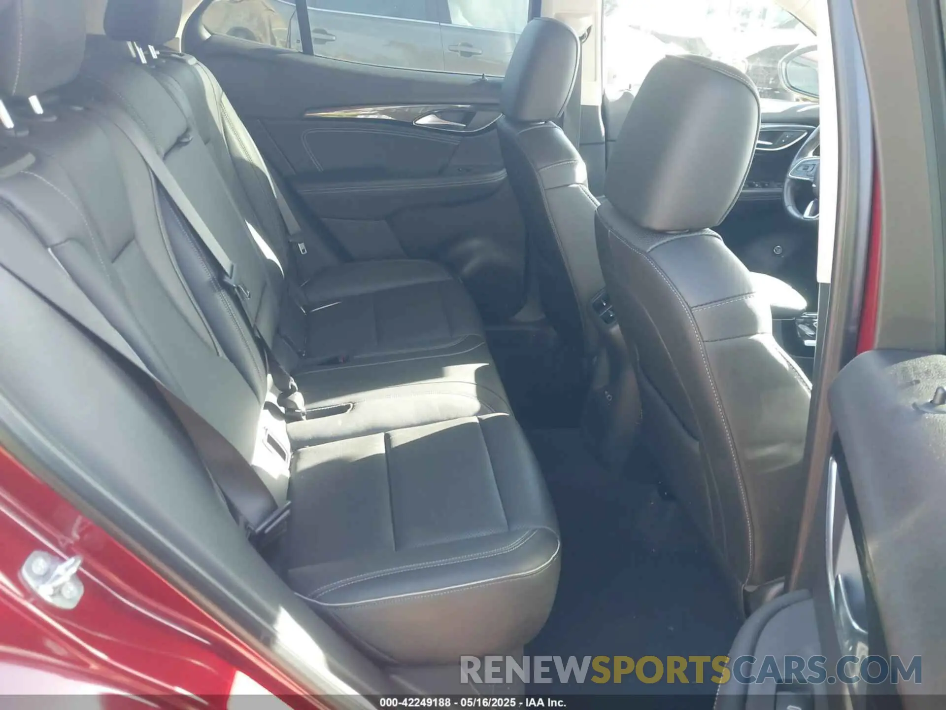 8 fotografías del automóvil dañado LRBFZPR46MD123149 BUICK ENVISION 2021
