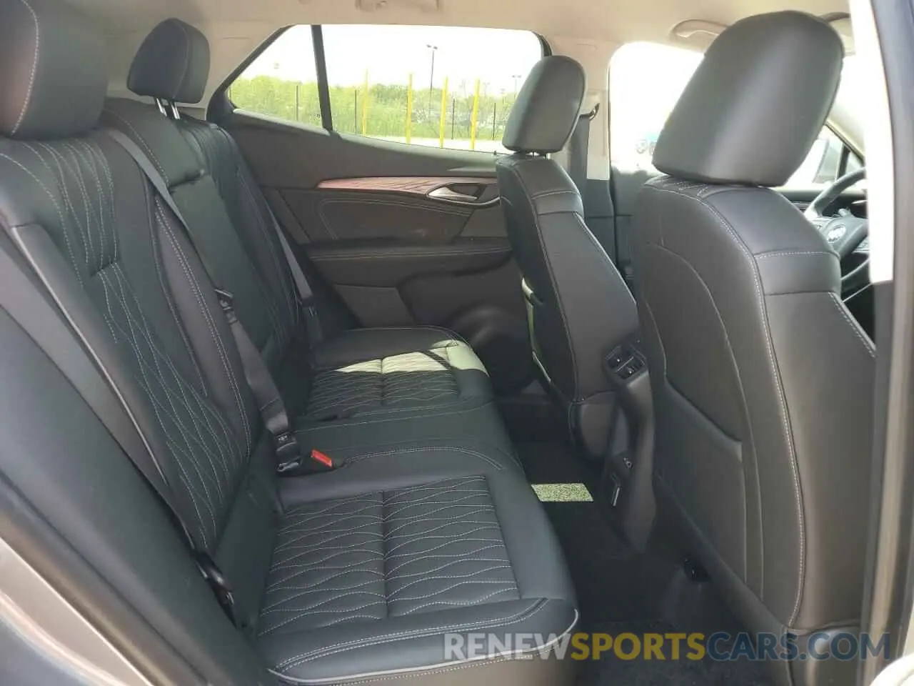 11 fotografías del automóvil dañado LRBFZRR43MD147758 BUICK ENVISION 2021