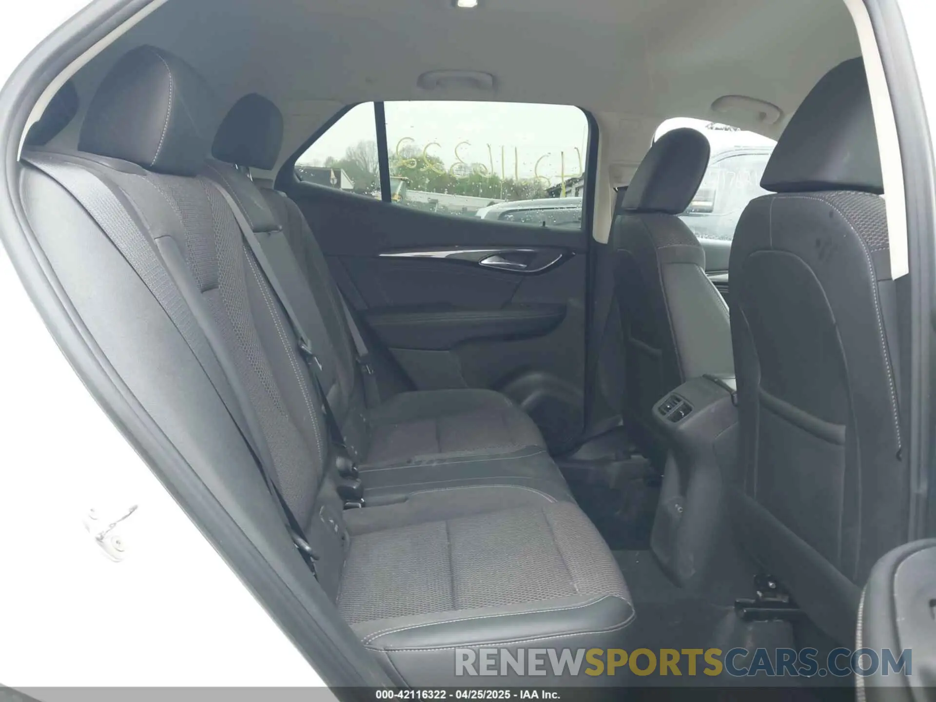 8 fotografías del automóvil dañado LRBAZLR44ND126457 BUICK ENVISION 2022