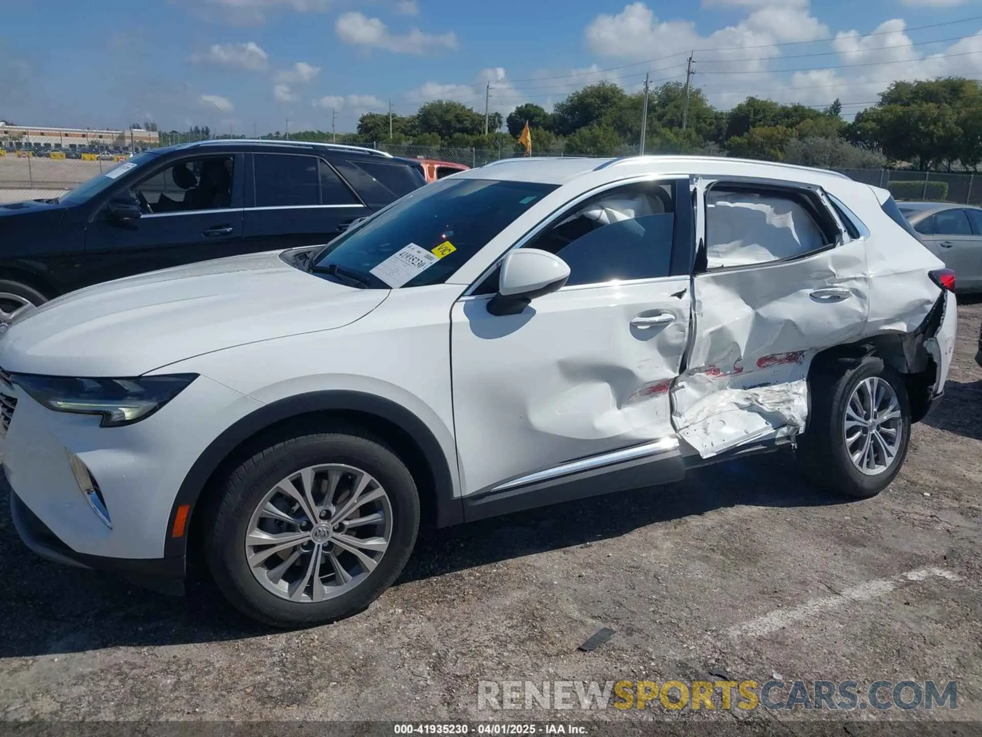 6 fotografías del automóvil dañado LRBAZLR44ND137510 BUICK ENVISION 2022