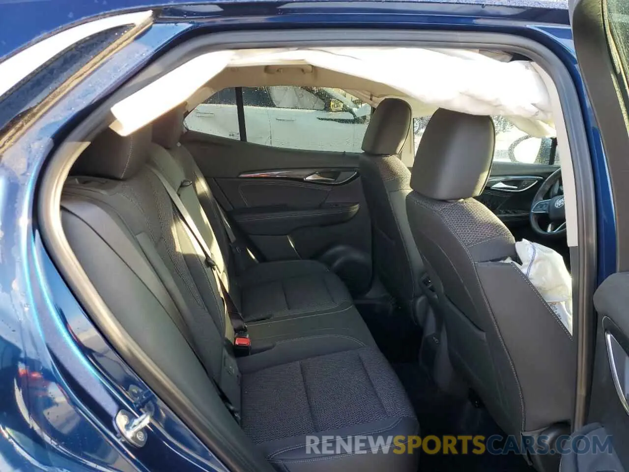 11 fotografías del automóvil dañado LRBAZLR46ND137623 BUICK ENVISION 2022