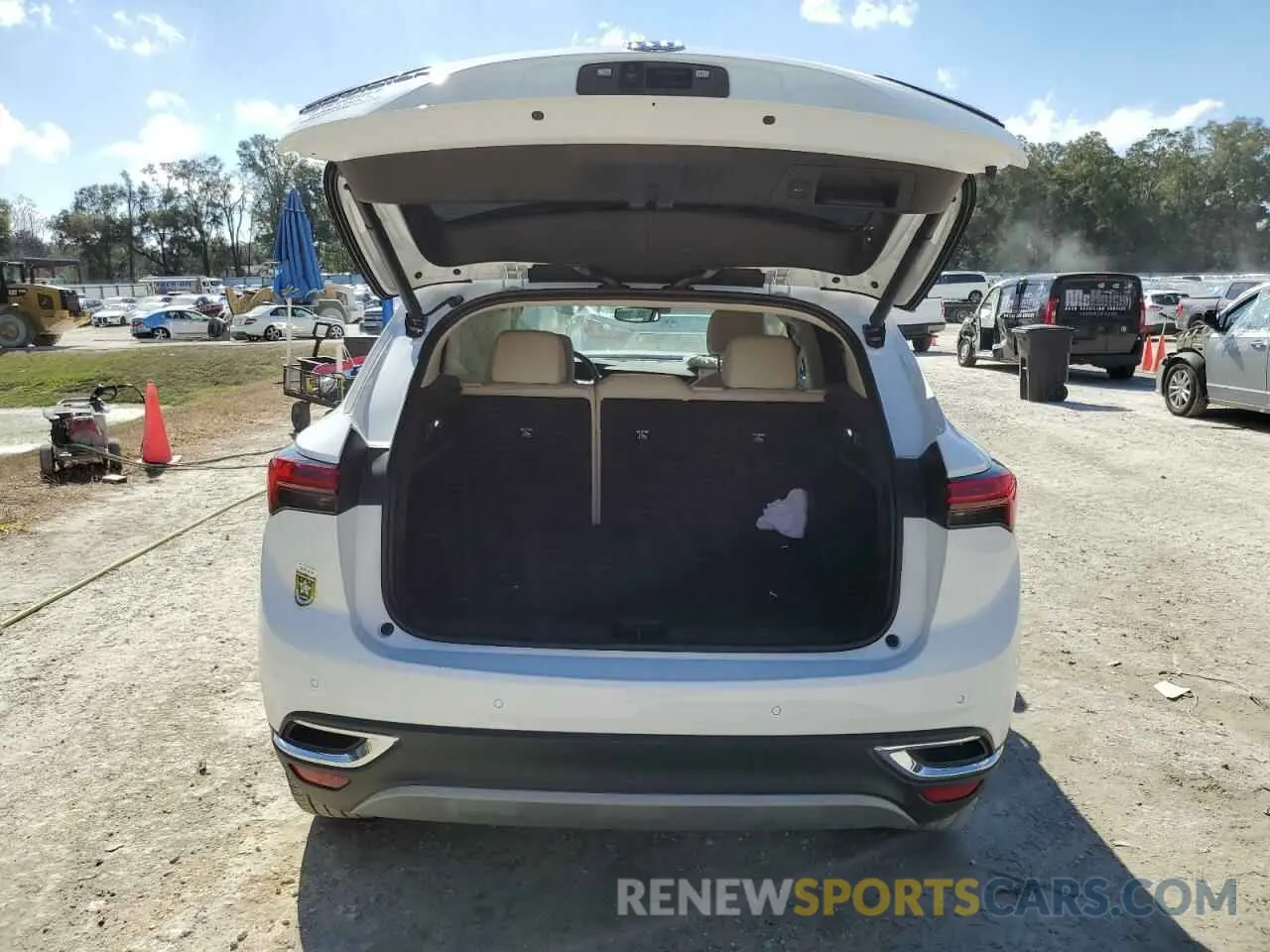 6 fotografías del automóvil dañado LRBAZLR4XND066667 BUICK ENVISION 2022